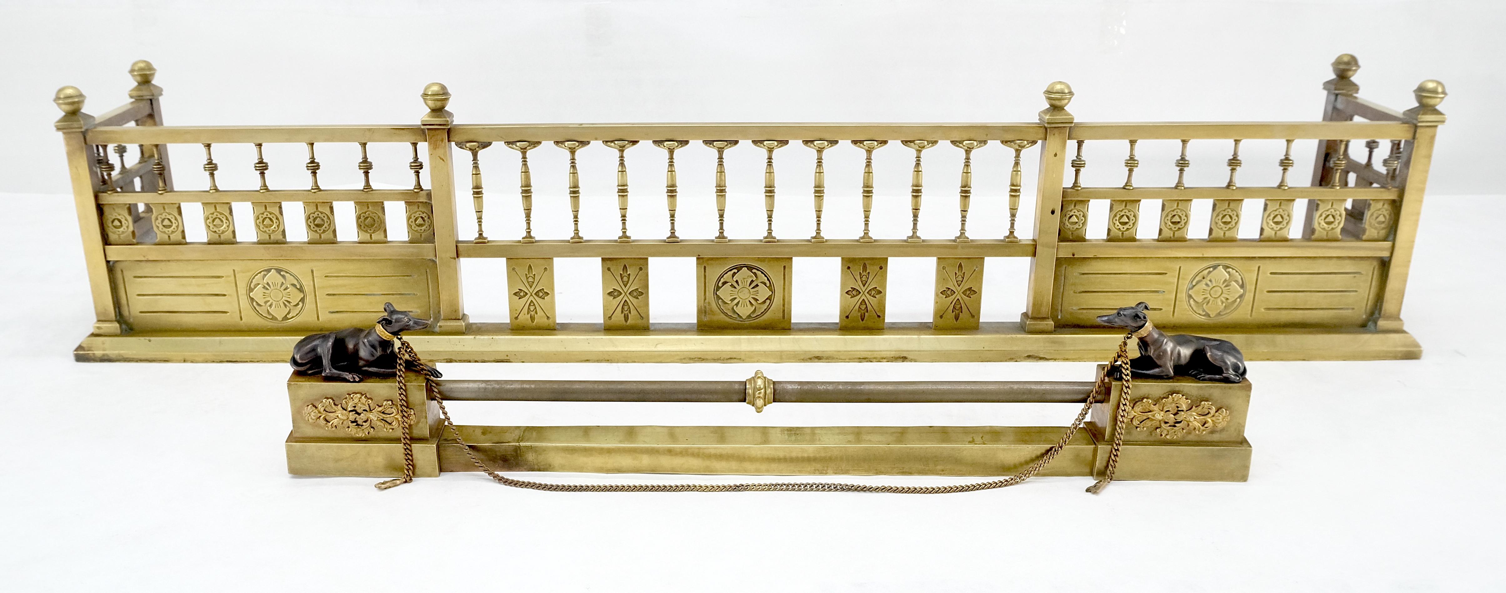 Américain Grand porte-serviettes de cheminée en laiton massif orné c1900s Stunning en vente