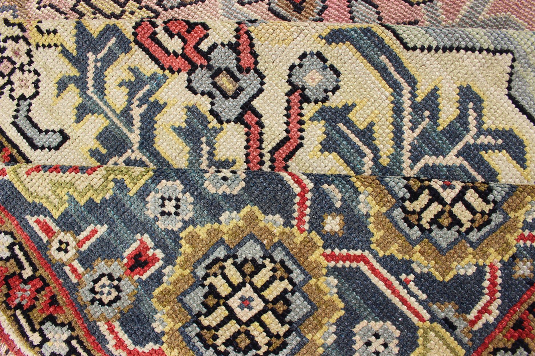 Großer antiker Oushak-Teppich mit Blumenmuster in Rosa und Stahlblau   13' x 16' im Angebot 1