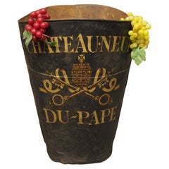 Große antike bemalte Châteauneuf-du-Pape-Weinkanne aus Haute-Garrone, Frankreich