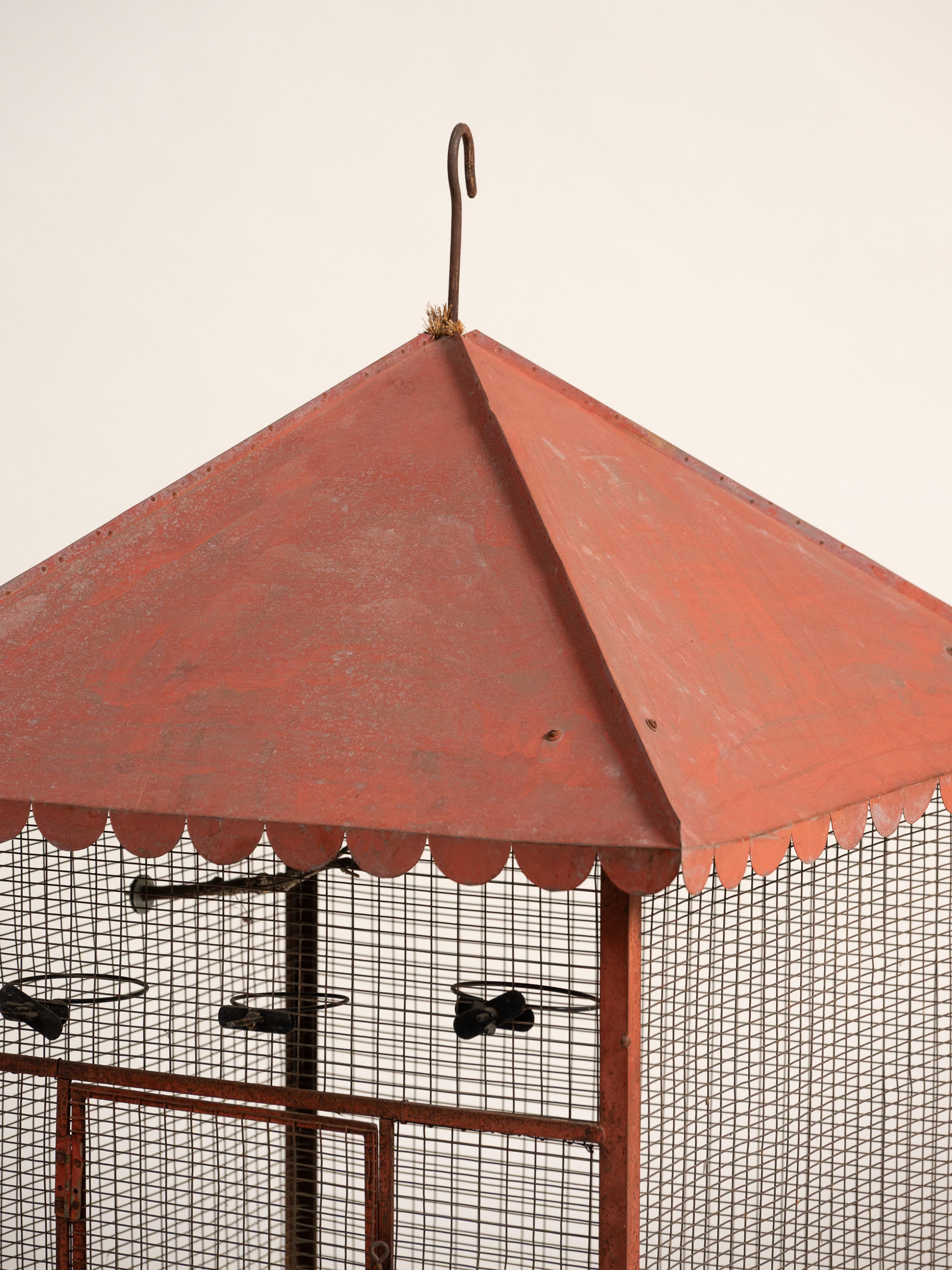 Victorien Grande cage à oiseaux ancienne en métal peint, France, début du 20e siècle en vente