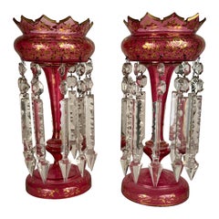 Grande paire de dorures anciennes  Lustres aux canneberges