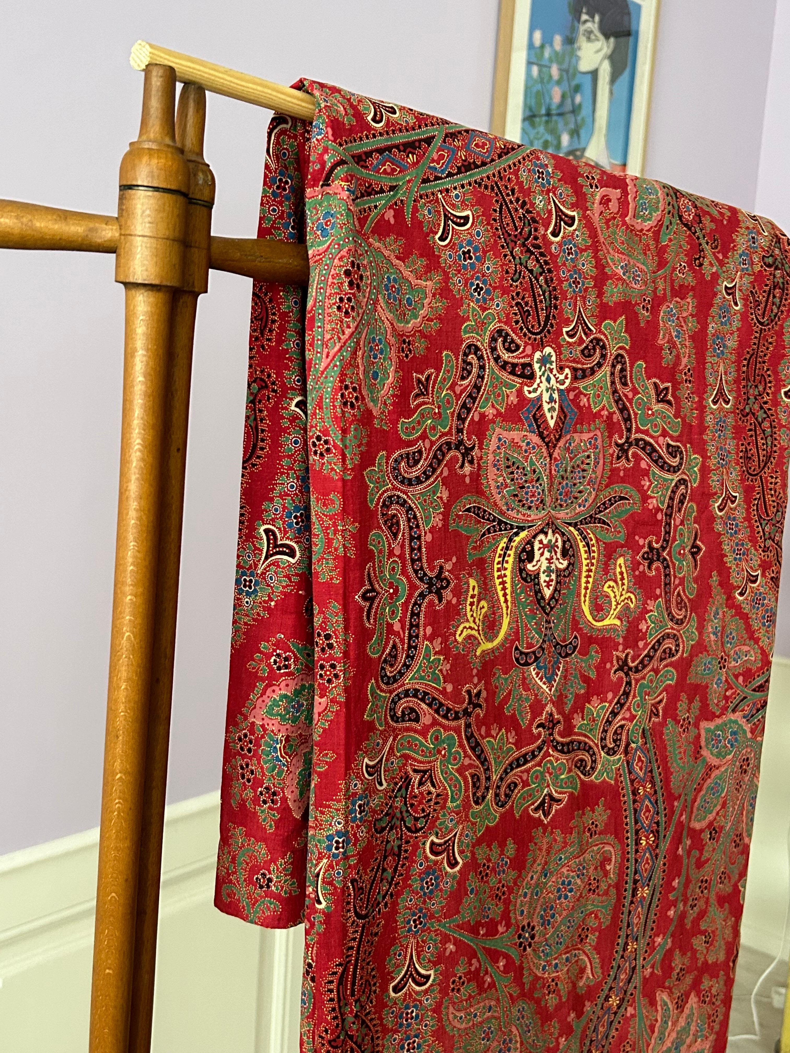 Großes antikes Paisley-Vorhang-Textil in Rot mit Muster, Frankreich, 19. Jahrhundert (Handgefertigt) im Angebot