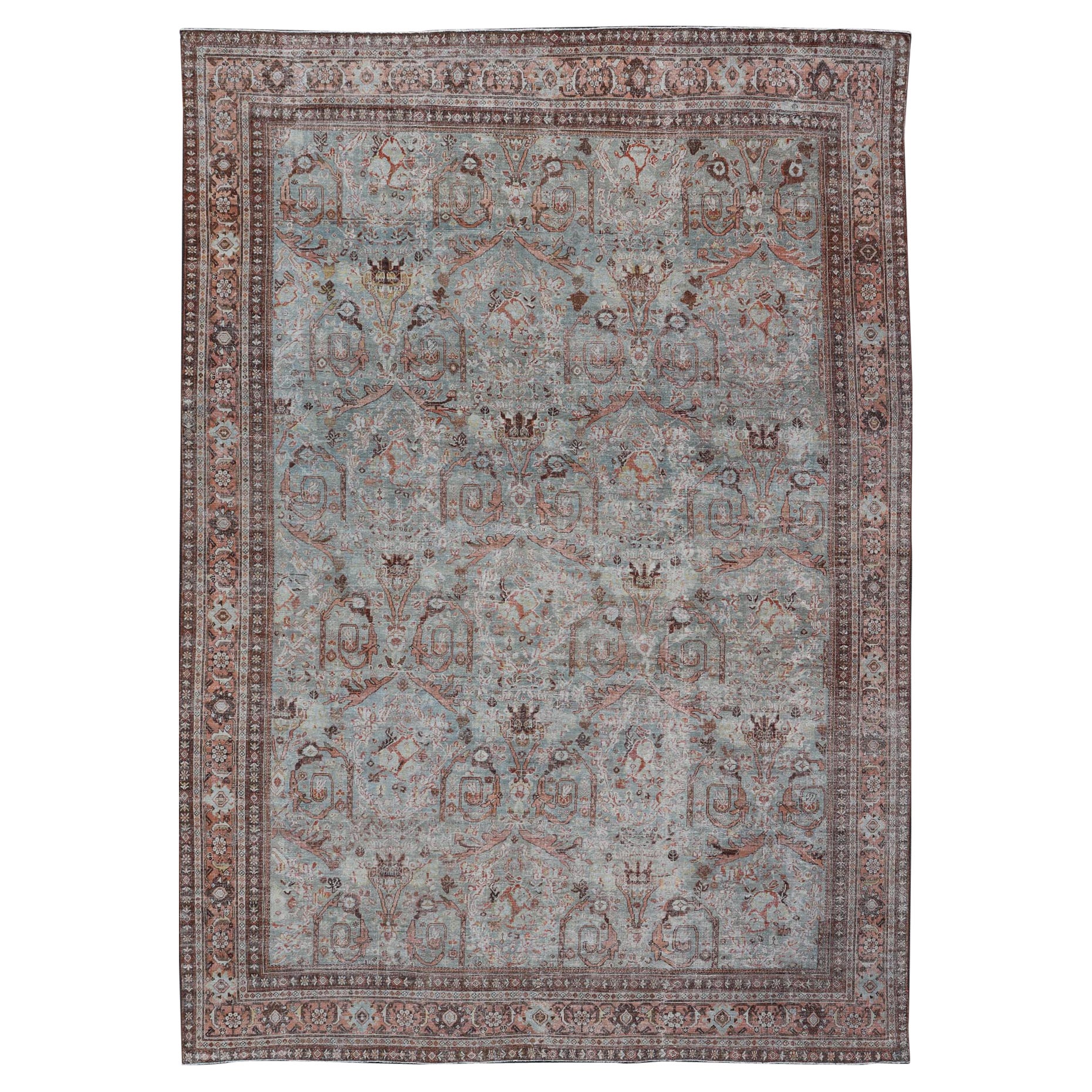 Large Antique Perse Sultanabad Distressed All-Over Floral Design 13
5 x 19
9 en vente