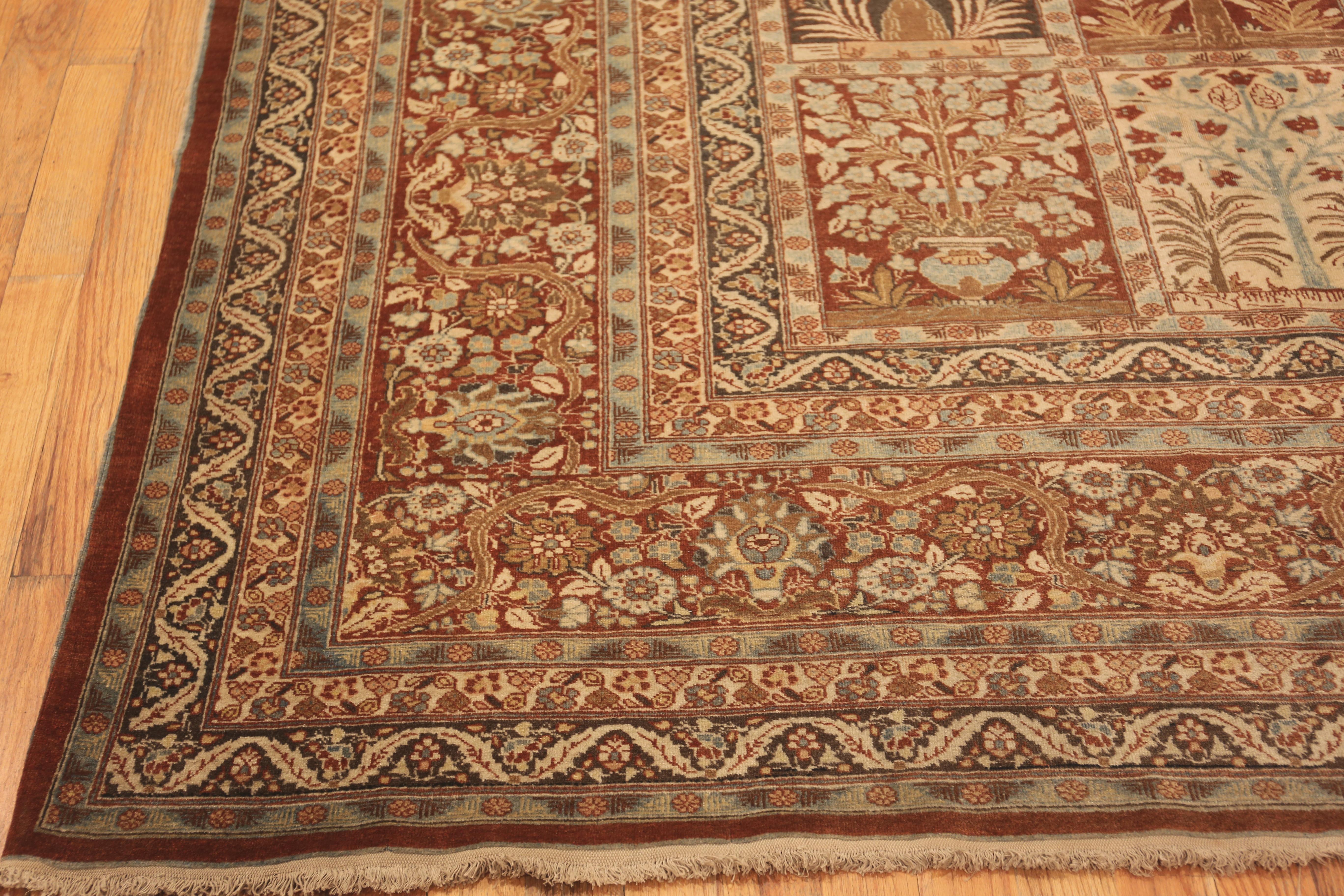 Antique Persian Garden Design Tabriz Rug.12 ft 10 in x 19 ft In Good Condition For Sale In New York, NY