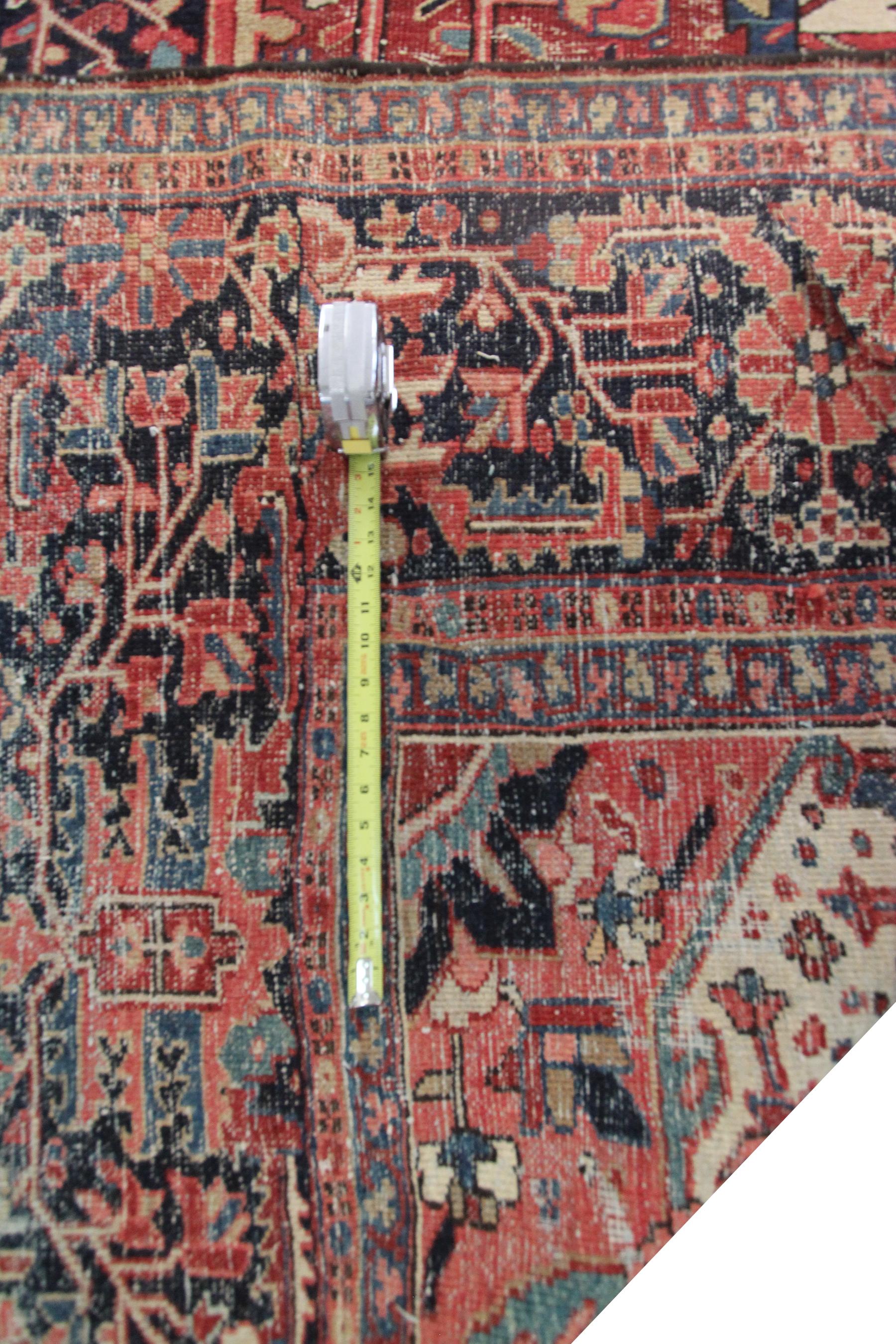 Large Antique Persian Heriz Serapi Rug Geometric Antique Heriz For Sale 6