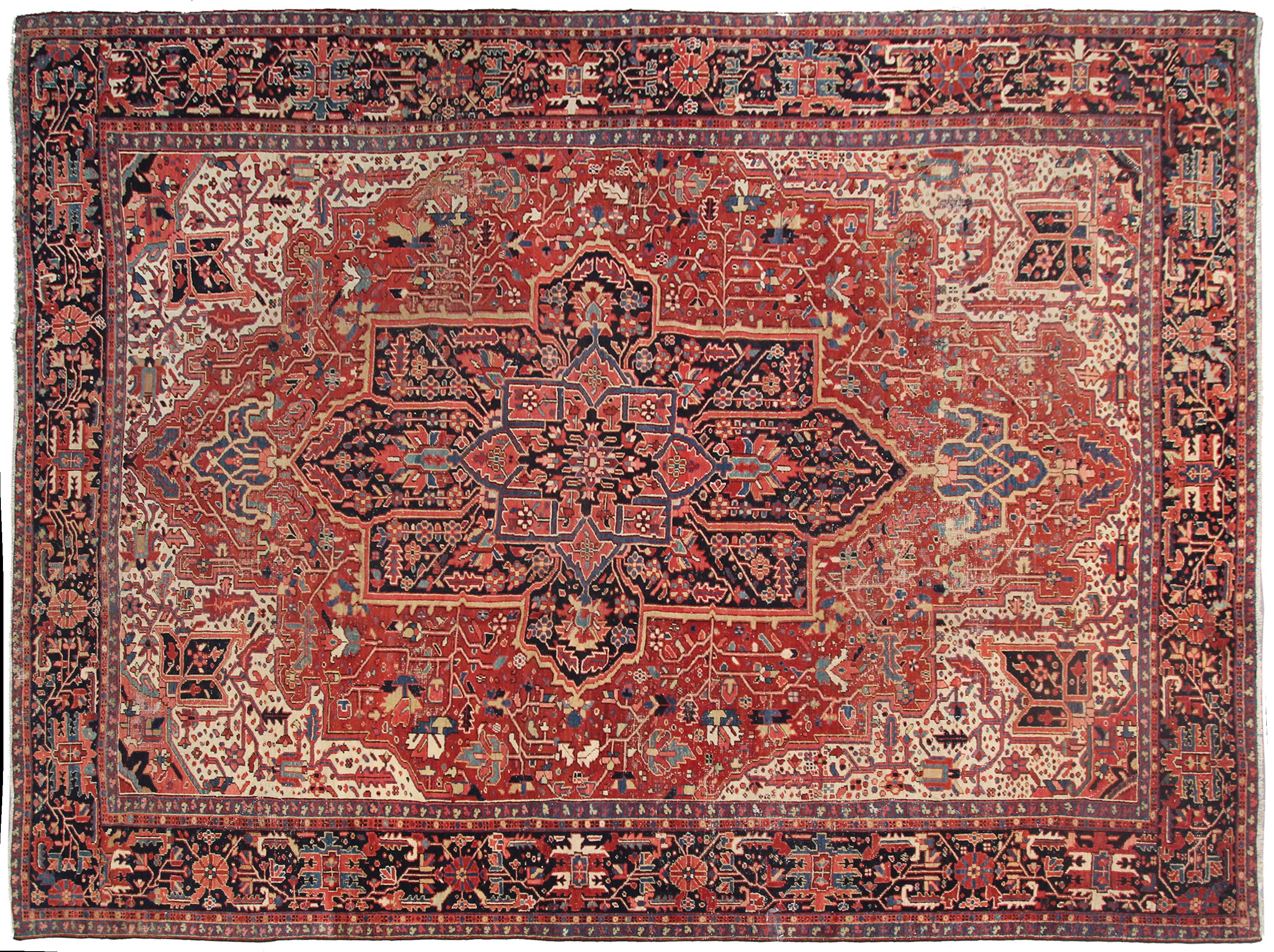 Rare antique rug Heriz Serapi rug oriental carpet red, measures 11' x 14'.
330cm x 427cm.

circa 1920.

