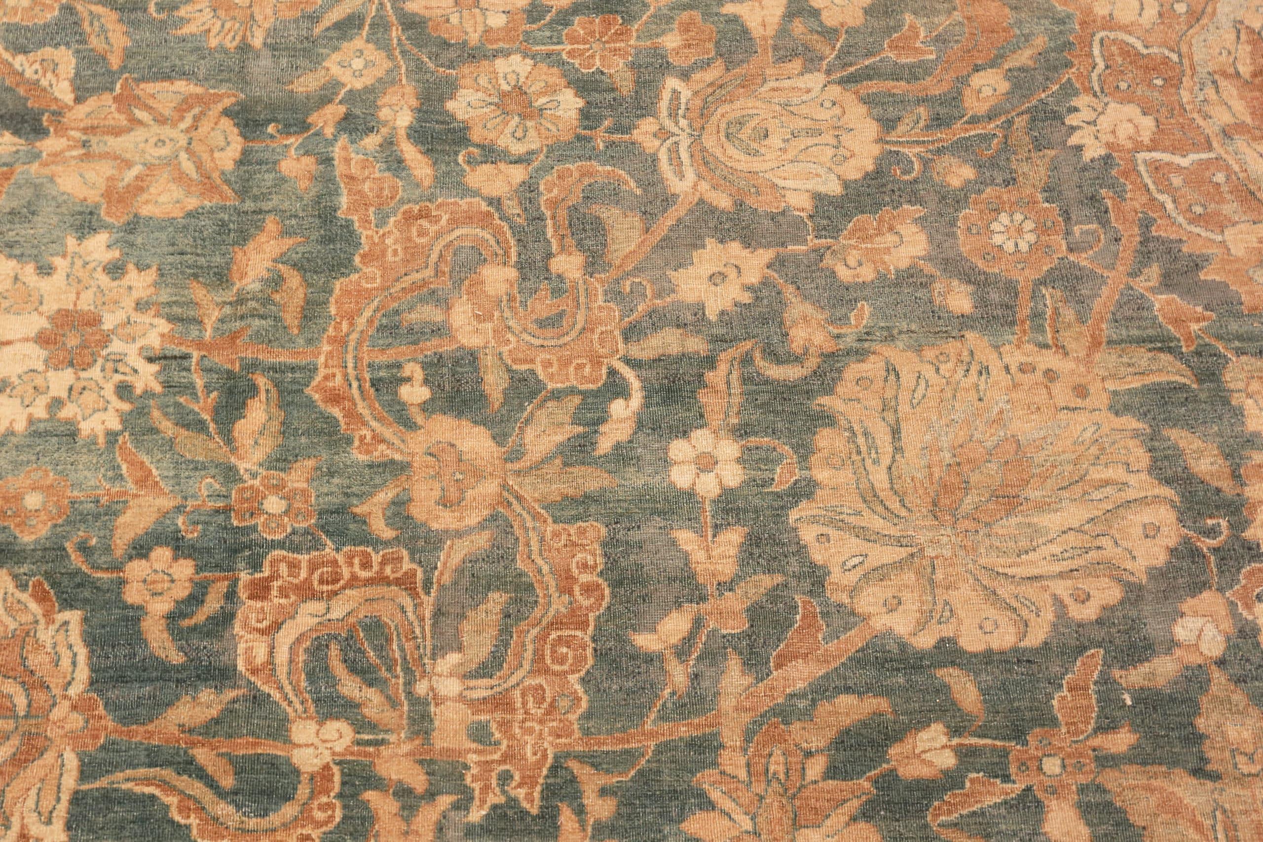 Magnificent Large Antique Persian Kerman Area Rug, Herkunftsland: Persien, CIRCA Datum: 1900. Größe: 14 ft 2 in x 19 ft 7 in (4,32 m x 5,97 m)
  