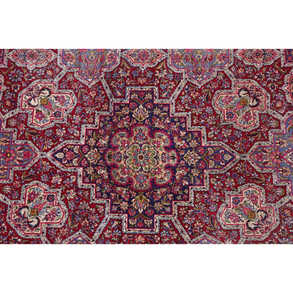 Tessuto Grande tappeto persiano Kerman antico, Persia centro-meridionale. in vendita