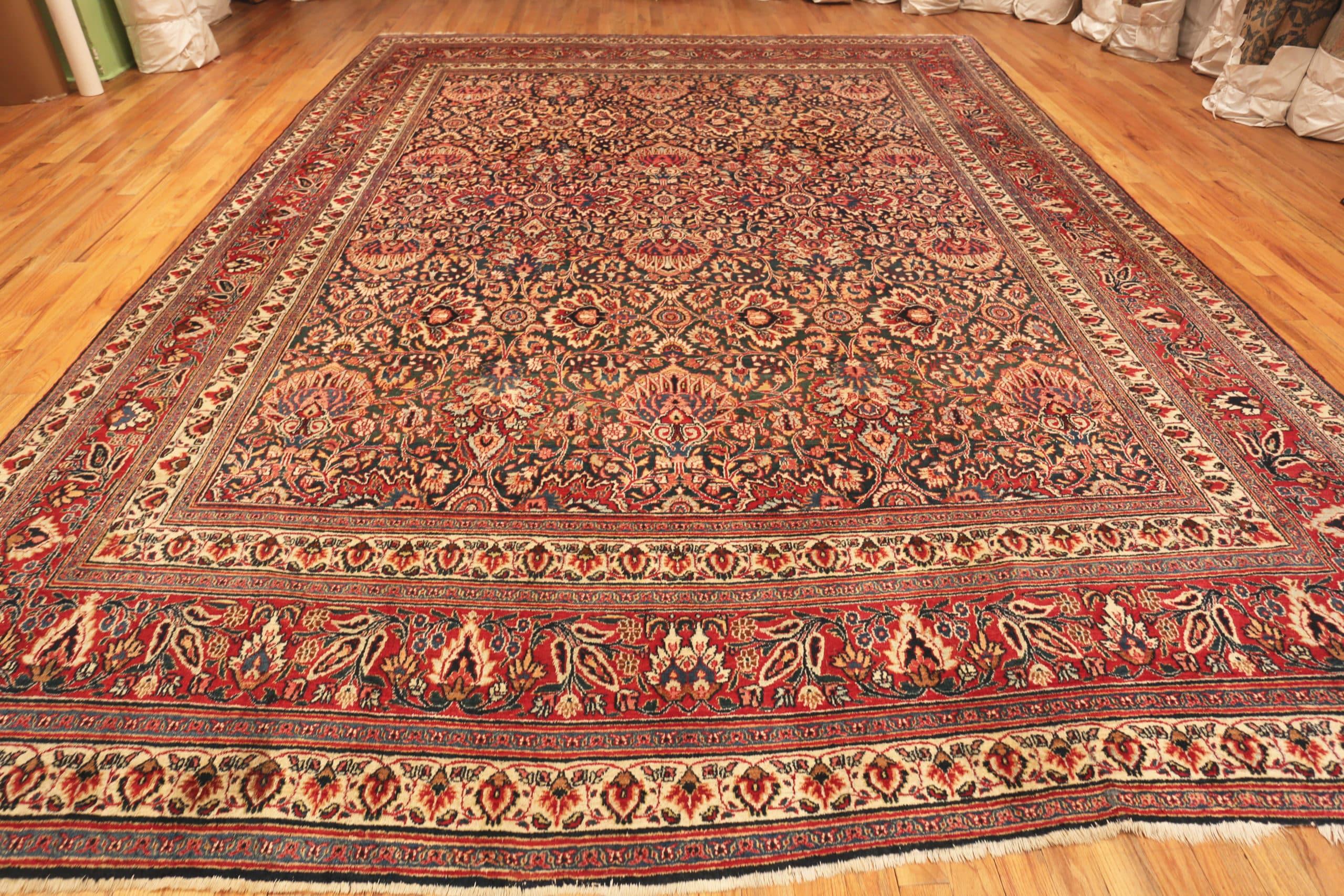 Large Antique Persian Khorassan Rug. 11 ft 10 in x 17 ft For Sale 4