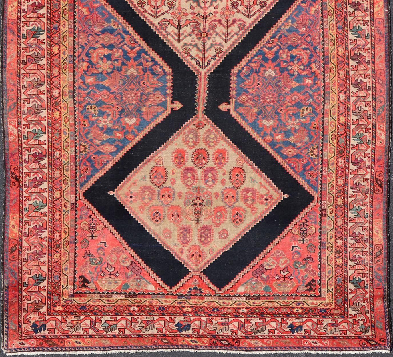 Großer antiker persischer Malayer-Galerie-Läufer mit geometrischem Medaillon im Angebot 11