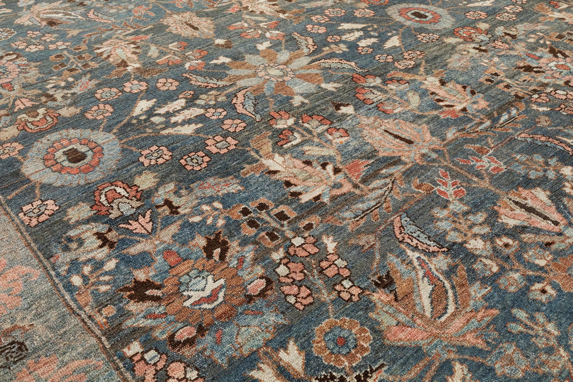 Large Antique Persian Malayer Rug In Good Condition For Sale In New York, NY