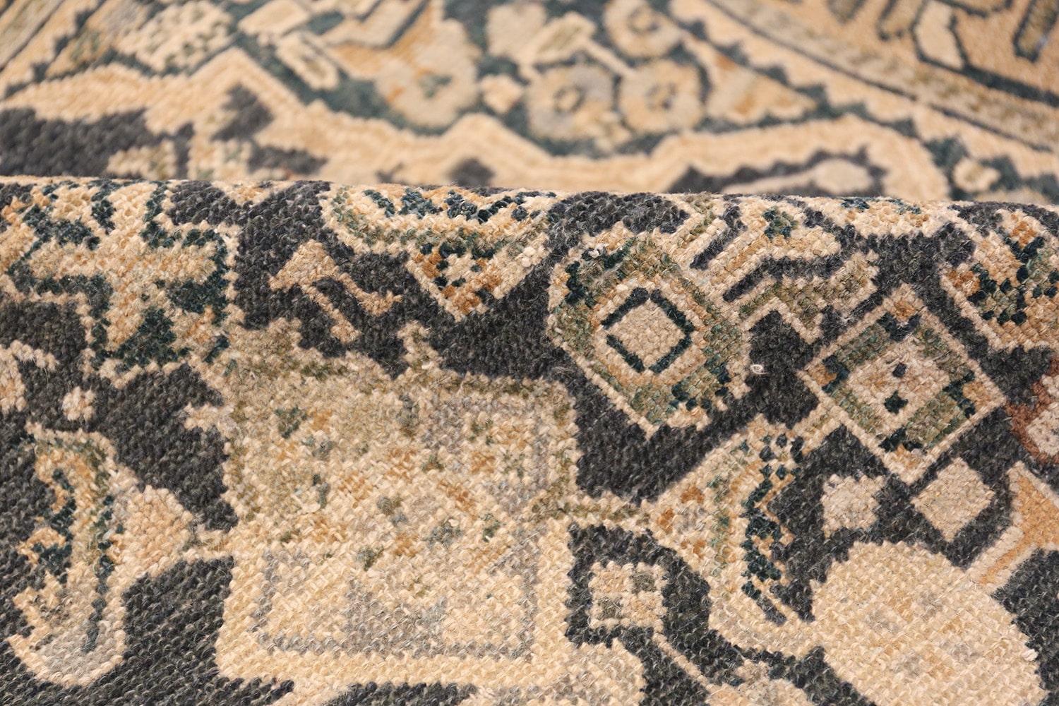XX secolo Tappeto antico persiano Malayer. Dimensioni: 11 ft 7 in x 17 ft (3,53 m x 5,18 m) in vendita