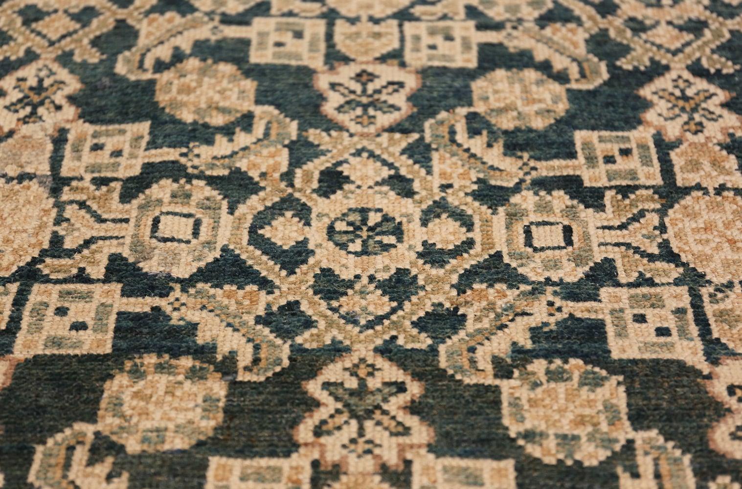 Tappeto antico persiano Malayer. Dimensioni: 11 ft 7 in x 17 ft (3,53 m x 5,18 m) in vendita 1