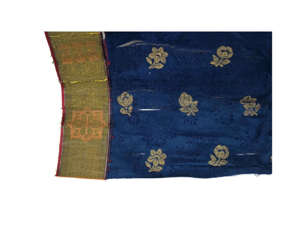 Textile Grand textile tissé ancien de la dynastie persane Safavide en vente