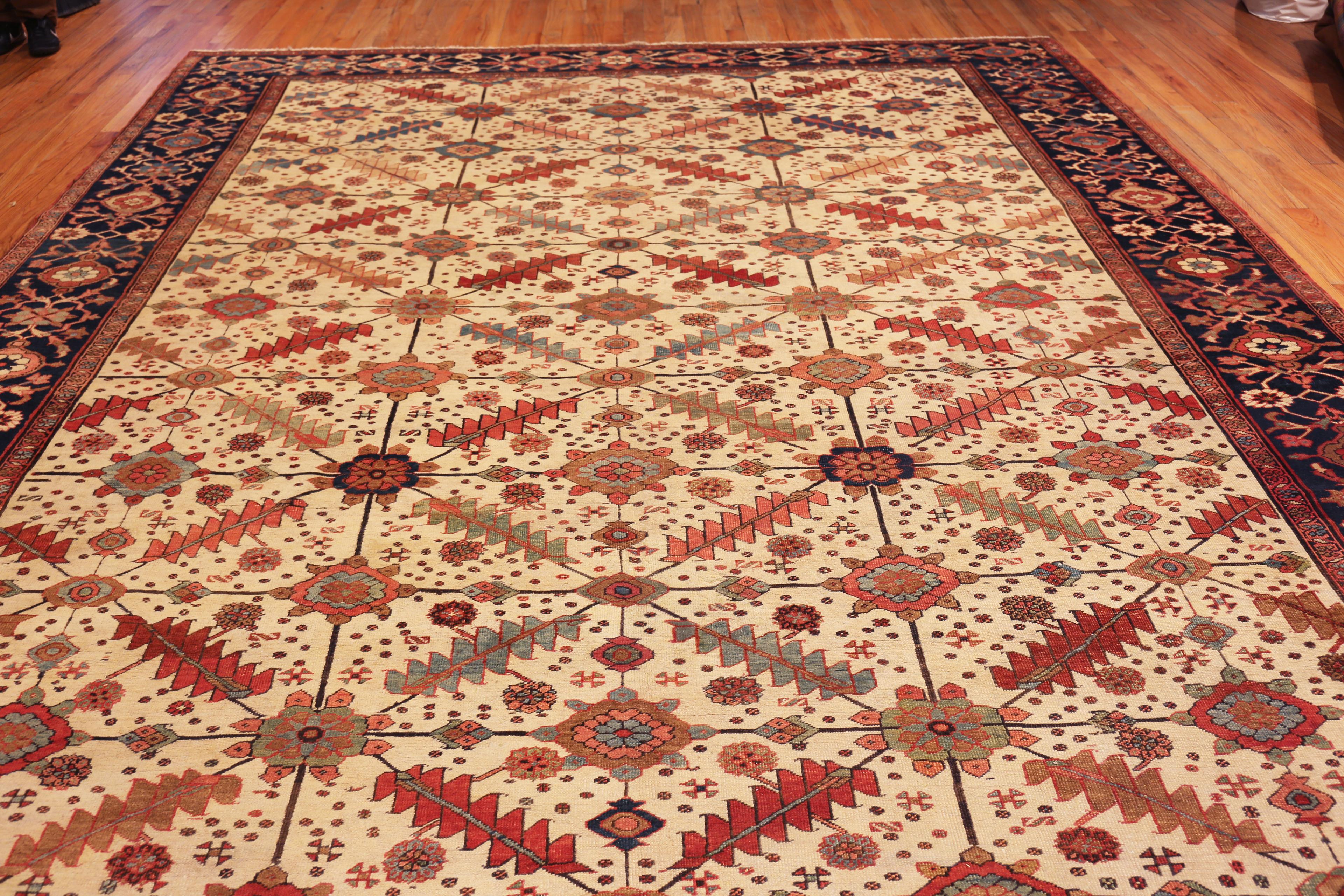 Grande tappeto antico persiano Serapi. 11 ft 4 in x 19 ft 3 in in vendita 1