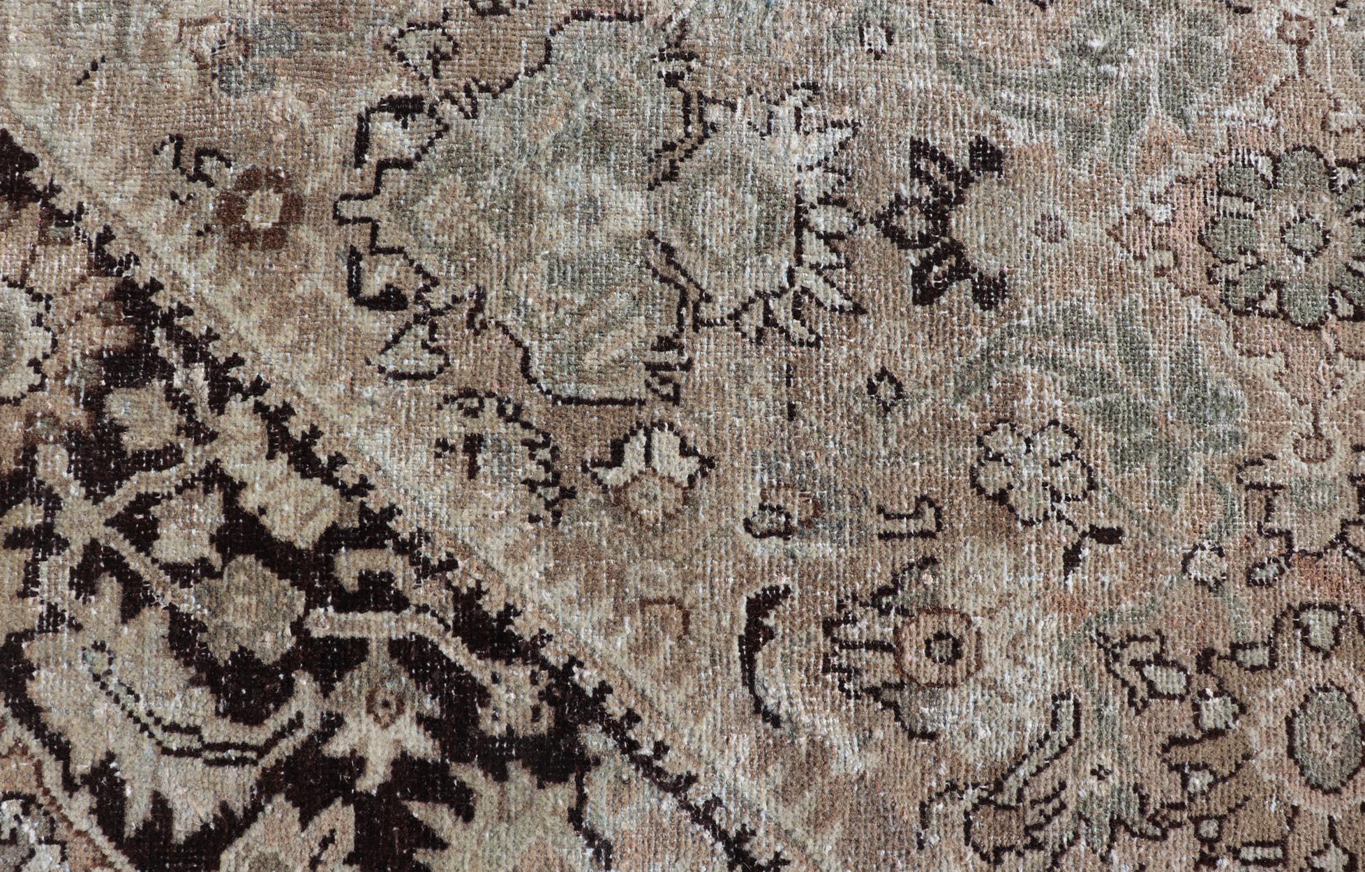 Großer antiker persischer Sultanabad-Mahal-Teppich mit subgeometrischem Rautenmuster im Angebot 8