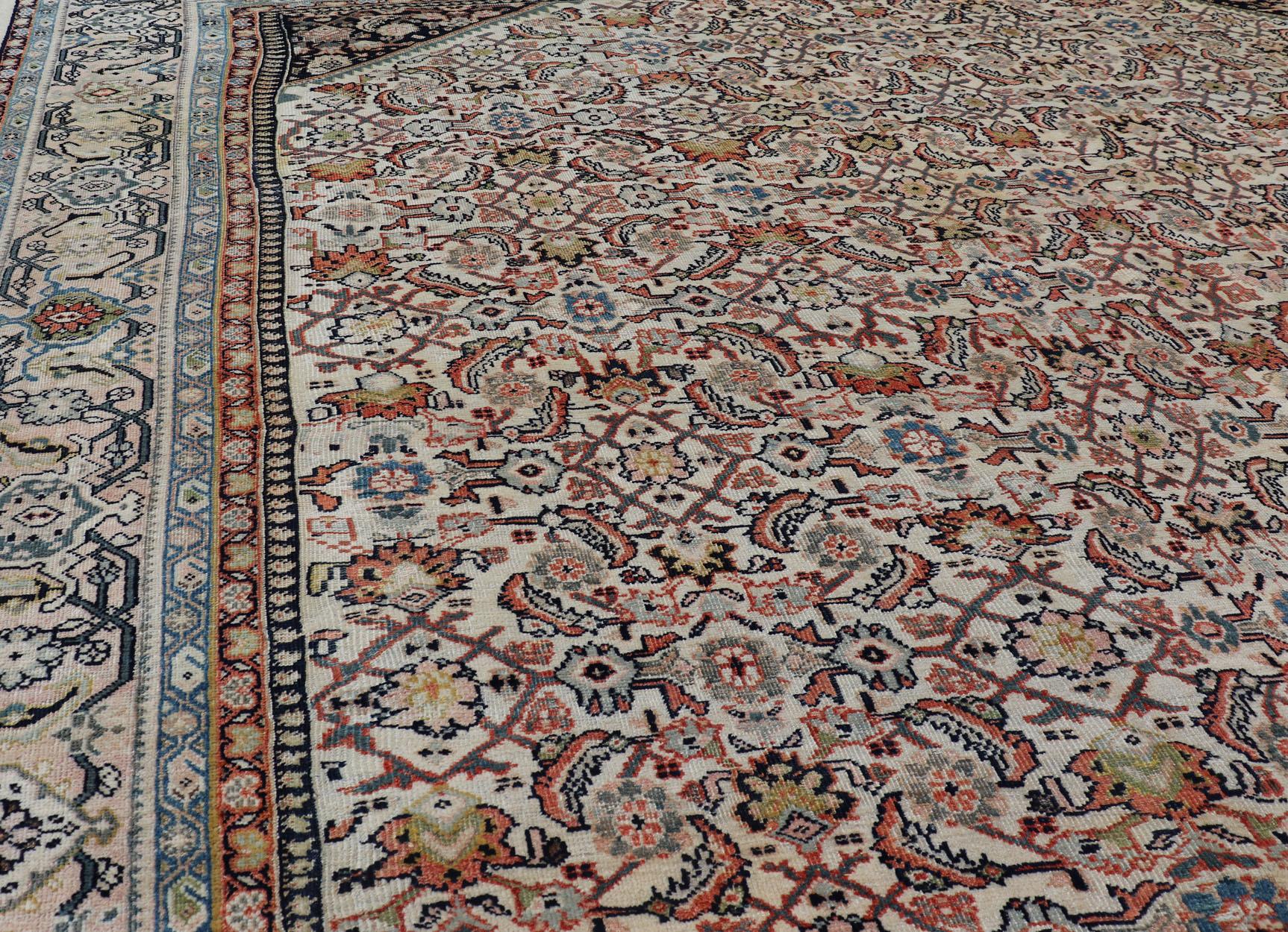 Large Antique Persian Sultanabad Rug in Ivory Background & All-Over Design For Sale 5