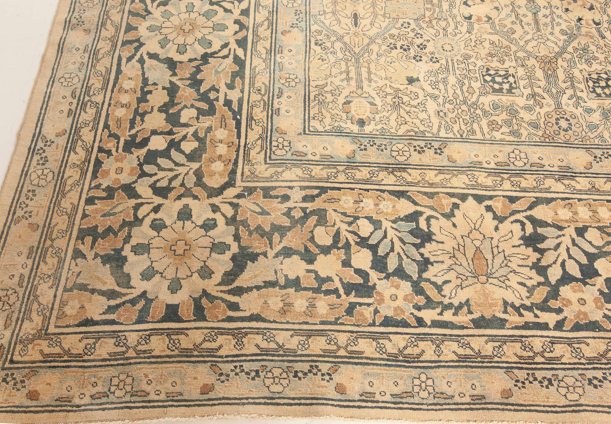 Large Antique Persian Tabriz Rug In Good Condition For Sale In New York, NY