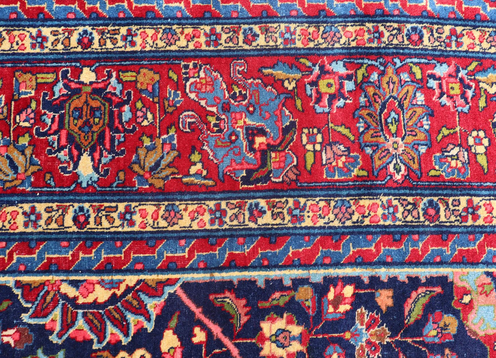 Grand tapis persan ancien de Tabriz avec motifs sous-géométriques et colorés en vente 7