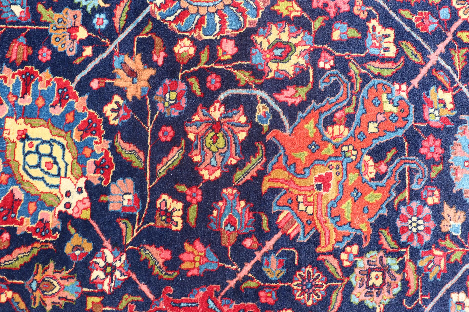 Noué à la main Grand tapis persan ancien de Tabriz avec motifs sous-géométriques et colorés en vente
