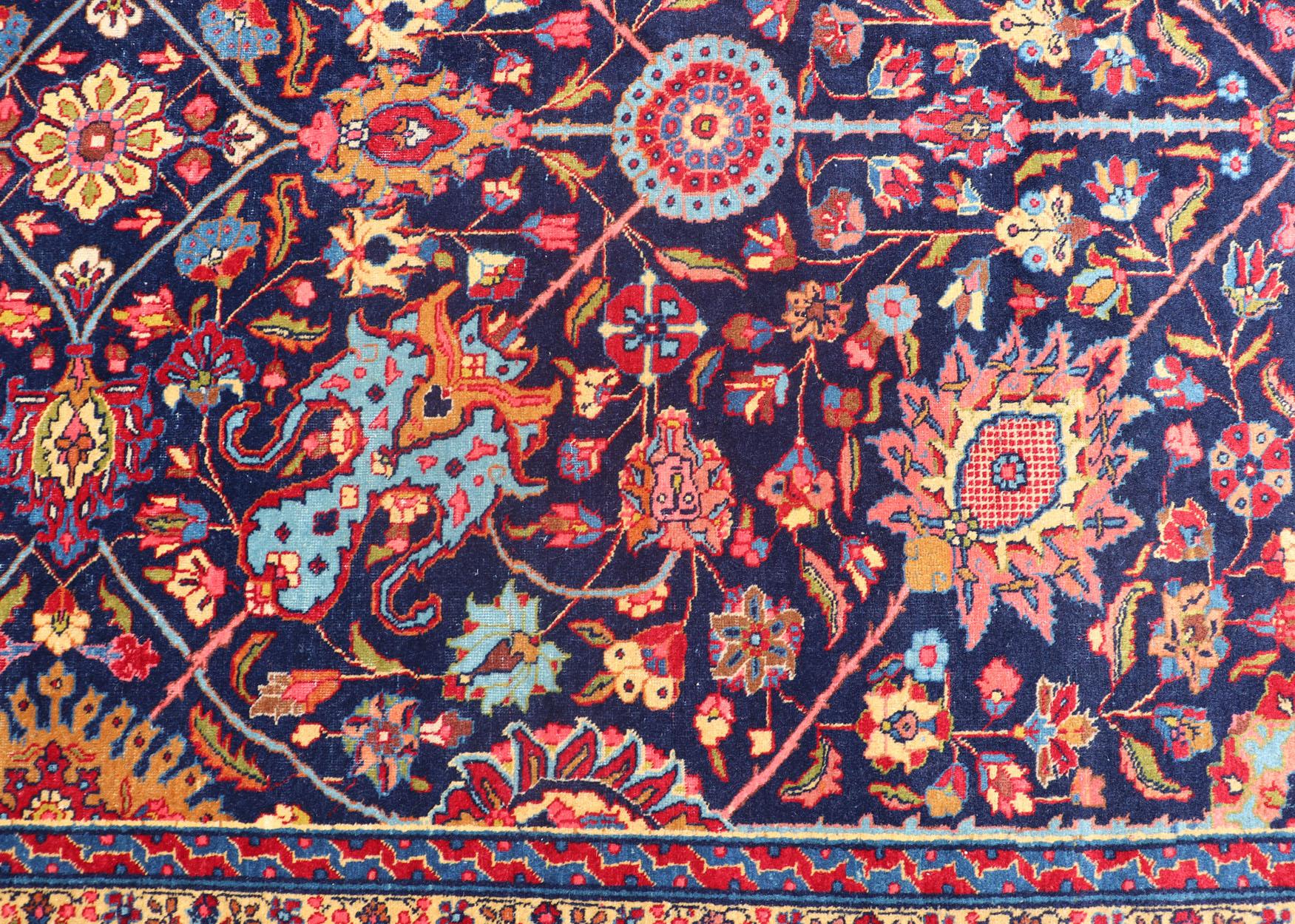 Laine Grand tapis persan ancien de Tabriz avec motifs sous-géométriques et colorés en vente