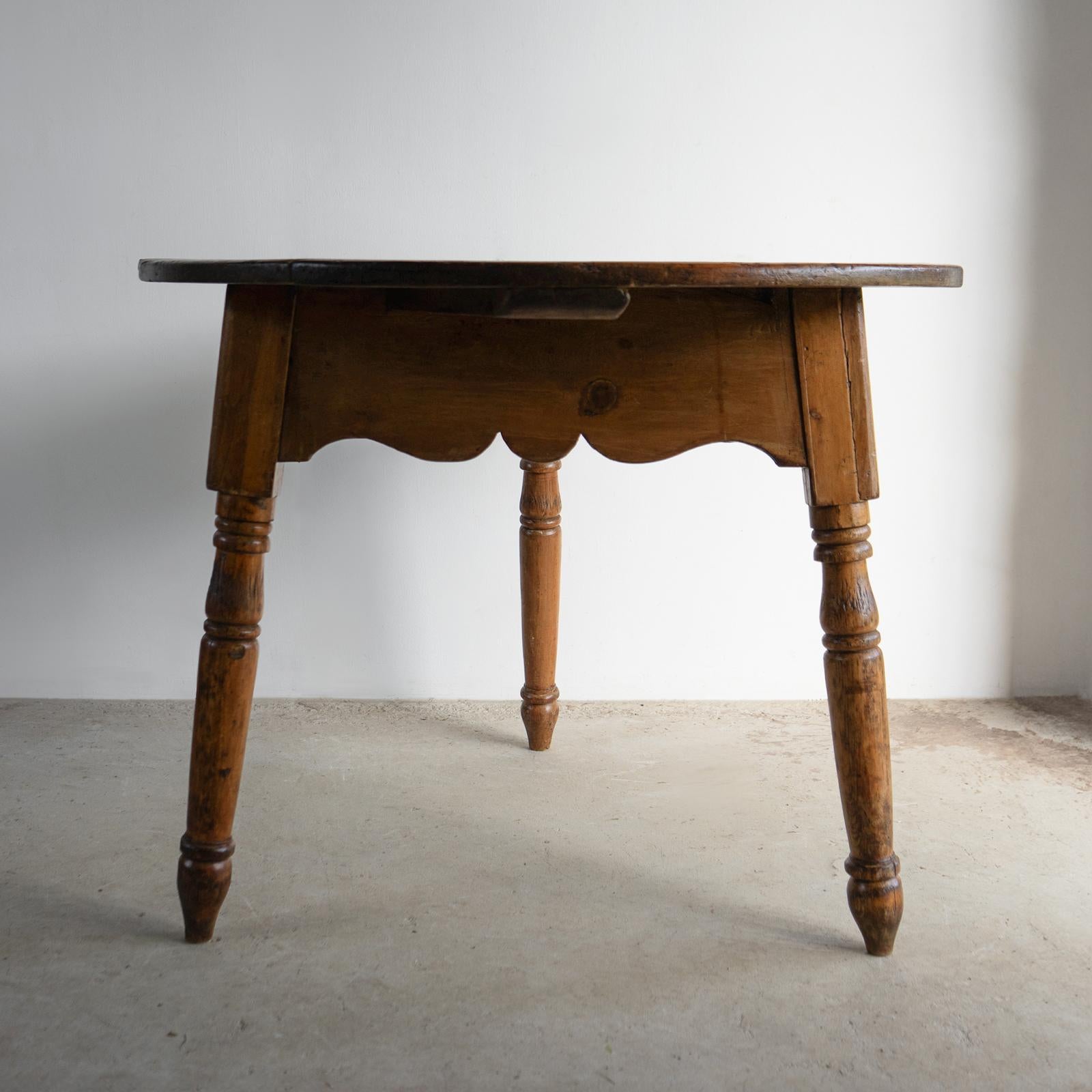 Large Antique Pine Cricket Table With Shaped Apron & Turned Legs, Welsh 19Th C. For Sale 6