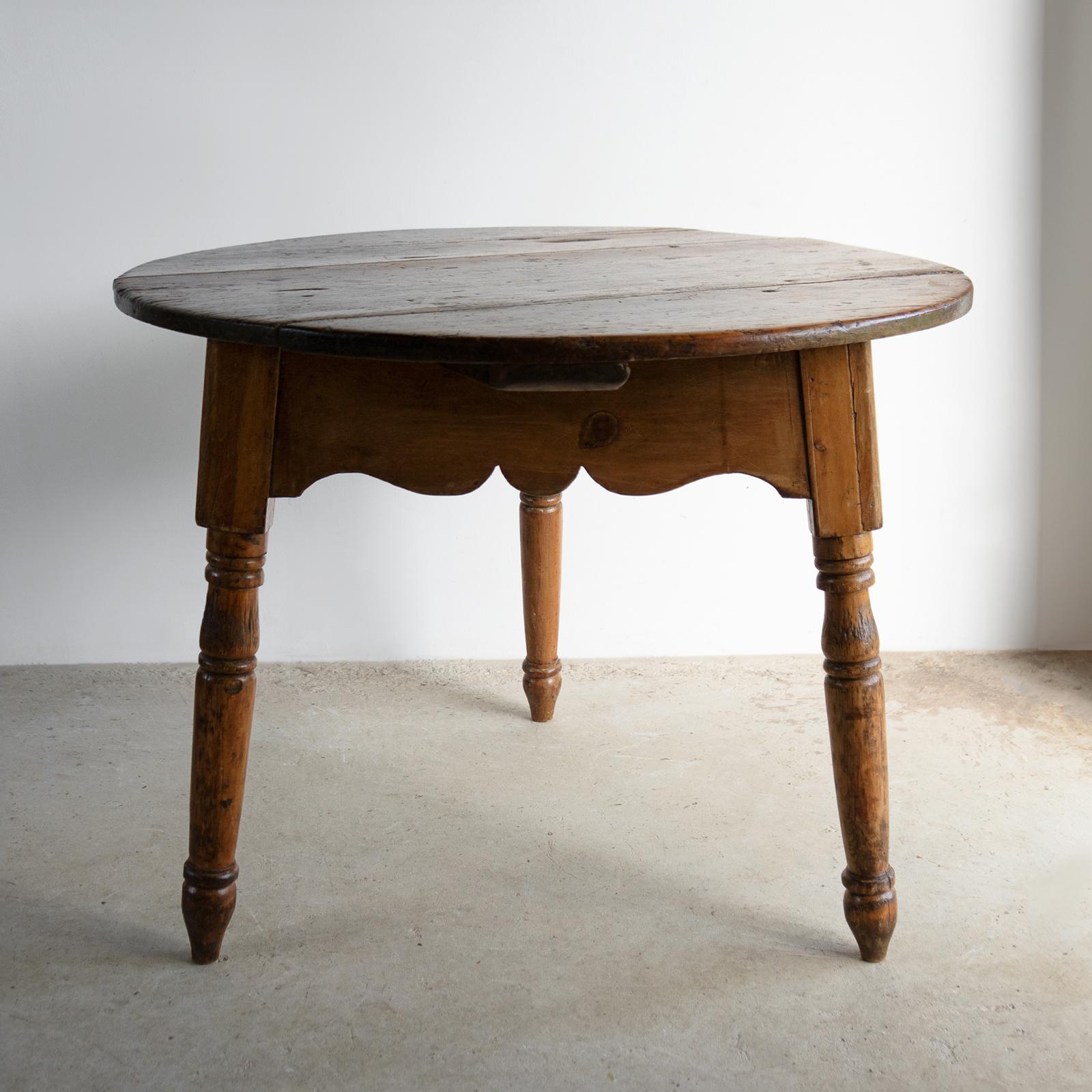 Rustic Large Antique Pine Cricket Table With Shaped Apron & Turned Legs, Welsh 19Th C. For Sale