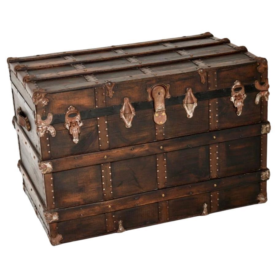 Grande baule da viaggio / cassapanca antica in pino