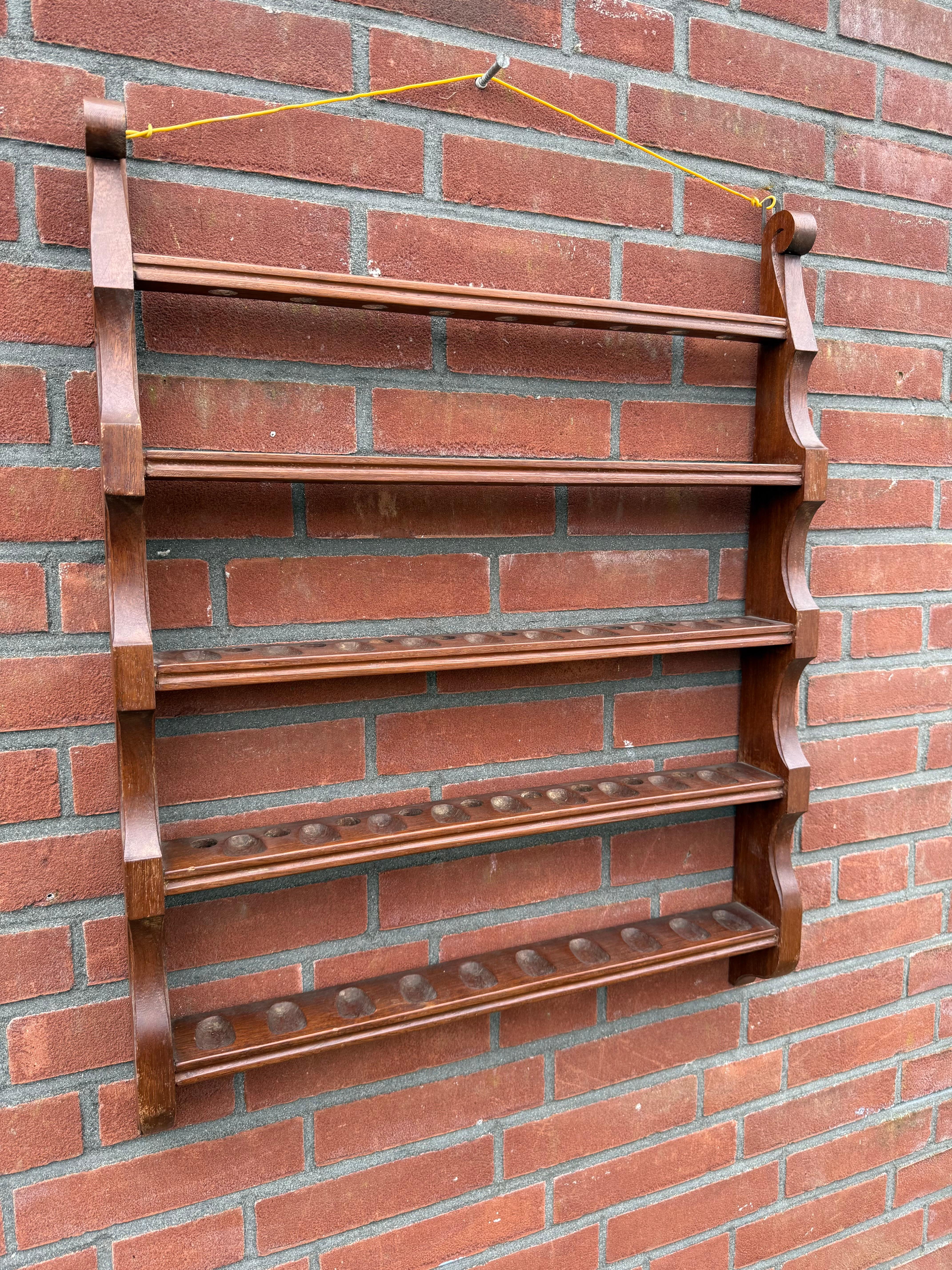 Large Antique Pipe Wall Rack & Antique Pipe Stand w. Barrel & Many Carved Pipes For Sale 7
