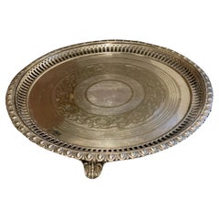 Gran bandeja de servir antigua chapada en plata Primrose Plate con decoración floral