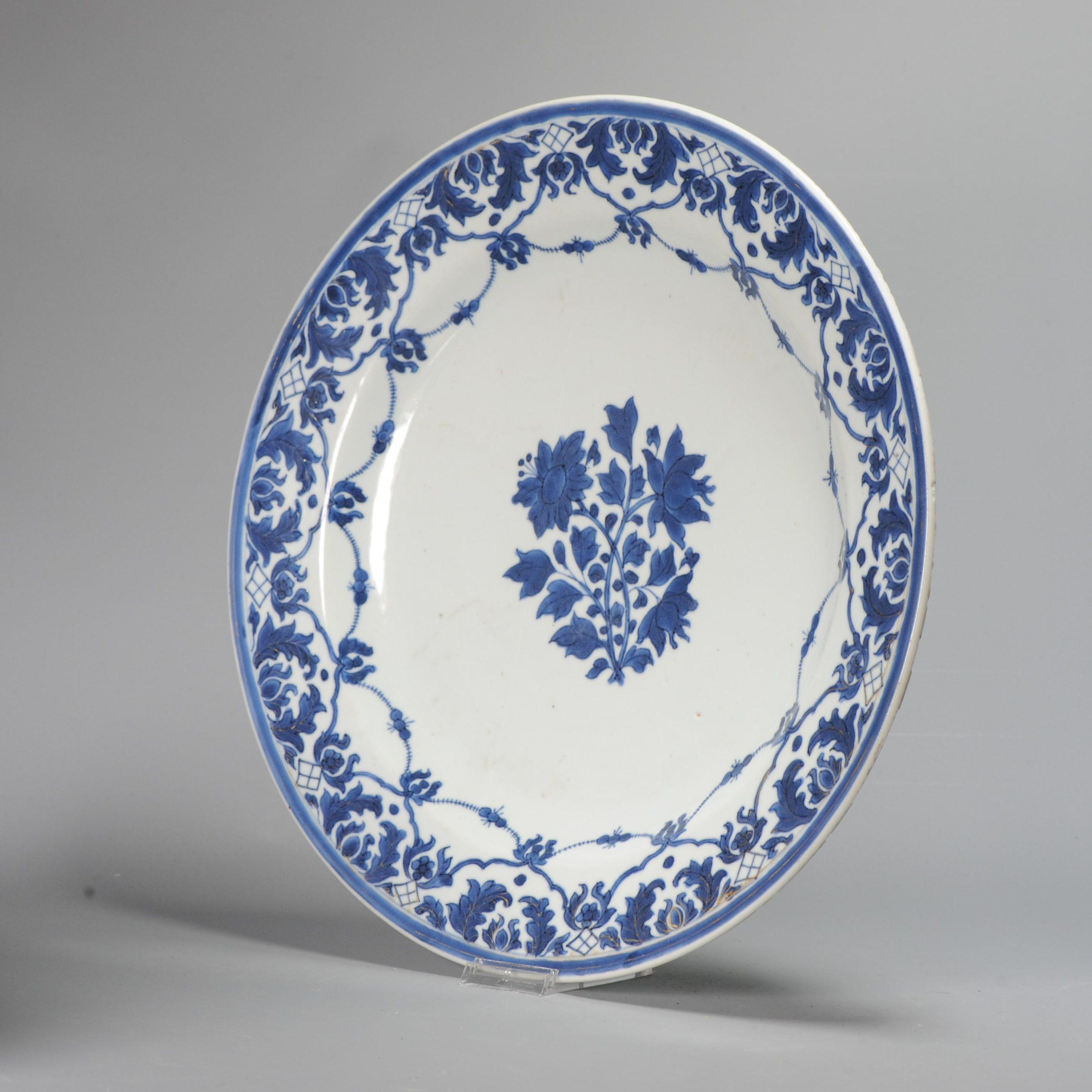 Sharing with you this very nice edo period, 1680-1710, example in perfect condition. With a garden floral scene and the border also has small Foo dogs/Qilin. Unmarked at the base.

Additional information:
Material: Porcelain & Pottery
Category: Blue