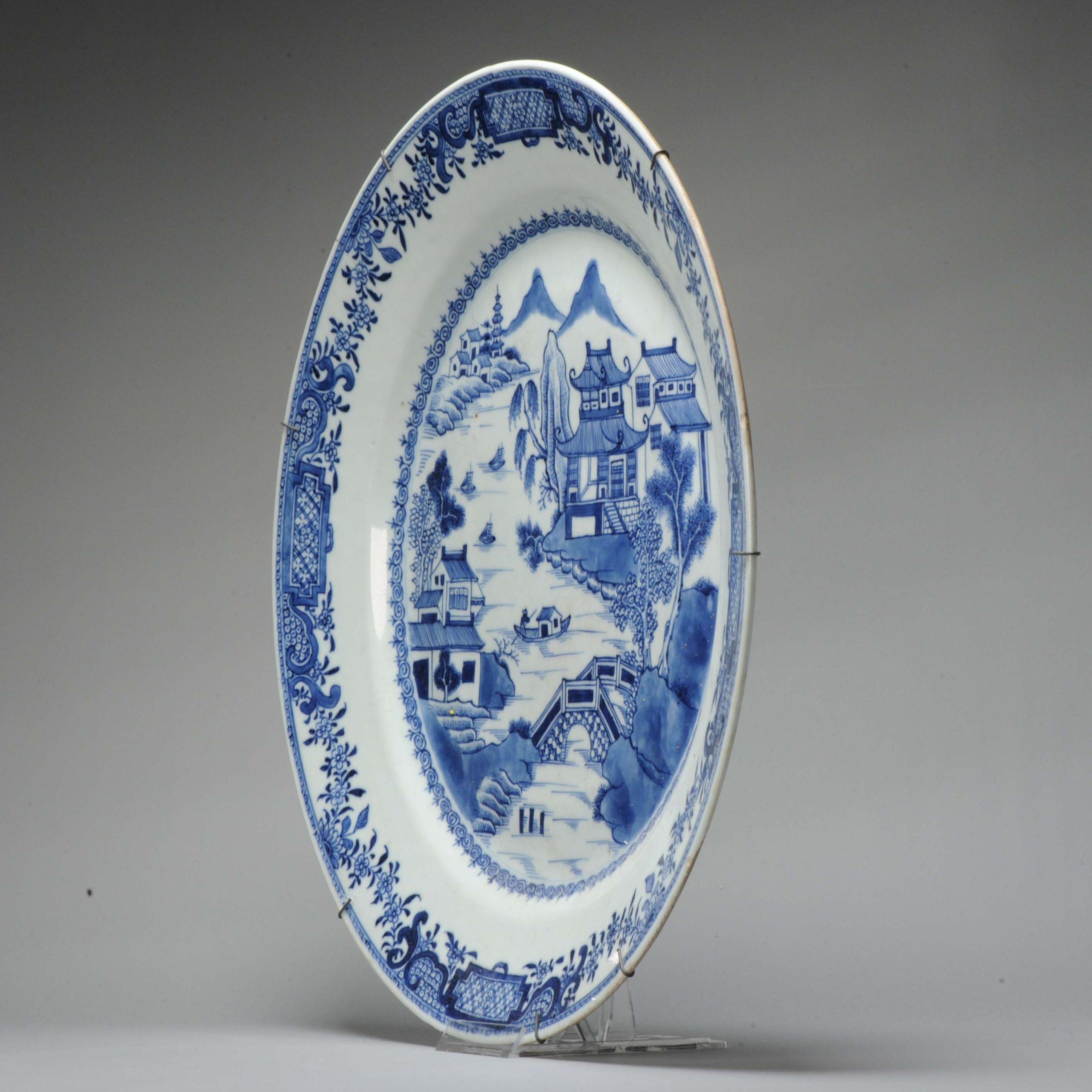 Un chargeur très inhabituel et de grande qualité du XVIIIe siècle, période Qianlonzg. Potée très fine. Avec une belle scène de paysage.

Informations complémentaires :
MATERIAL : Porcelaine et poterie
Couleur : Bleu et Whiting
Région d'origine :