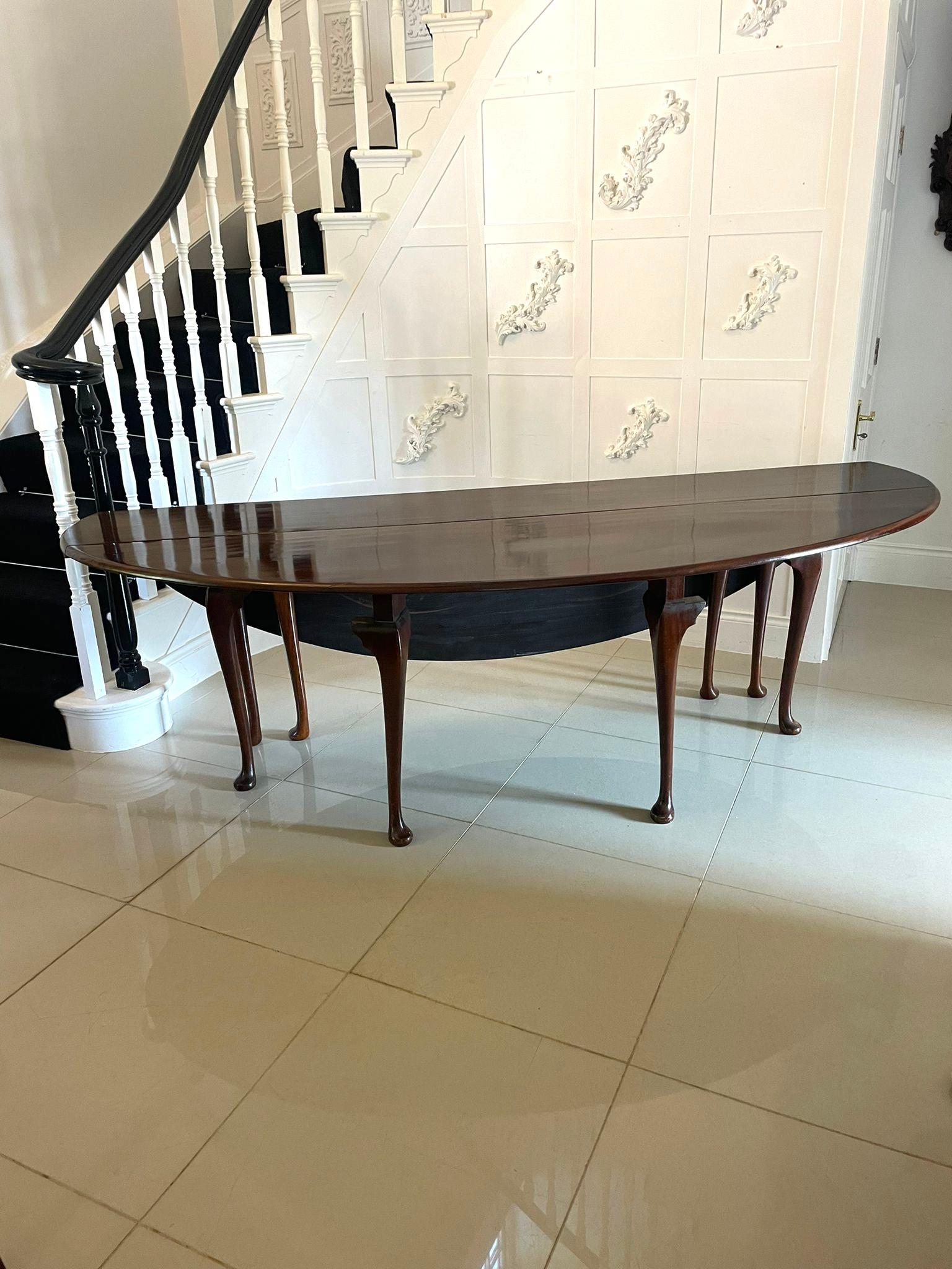 Large Antique Quality Figured Mahogany Irish Wake/Dining Table 72 x 242 x 144 cm 3