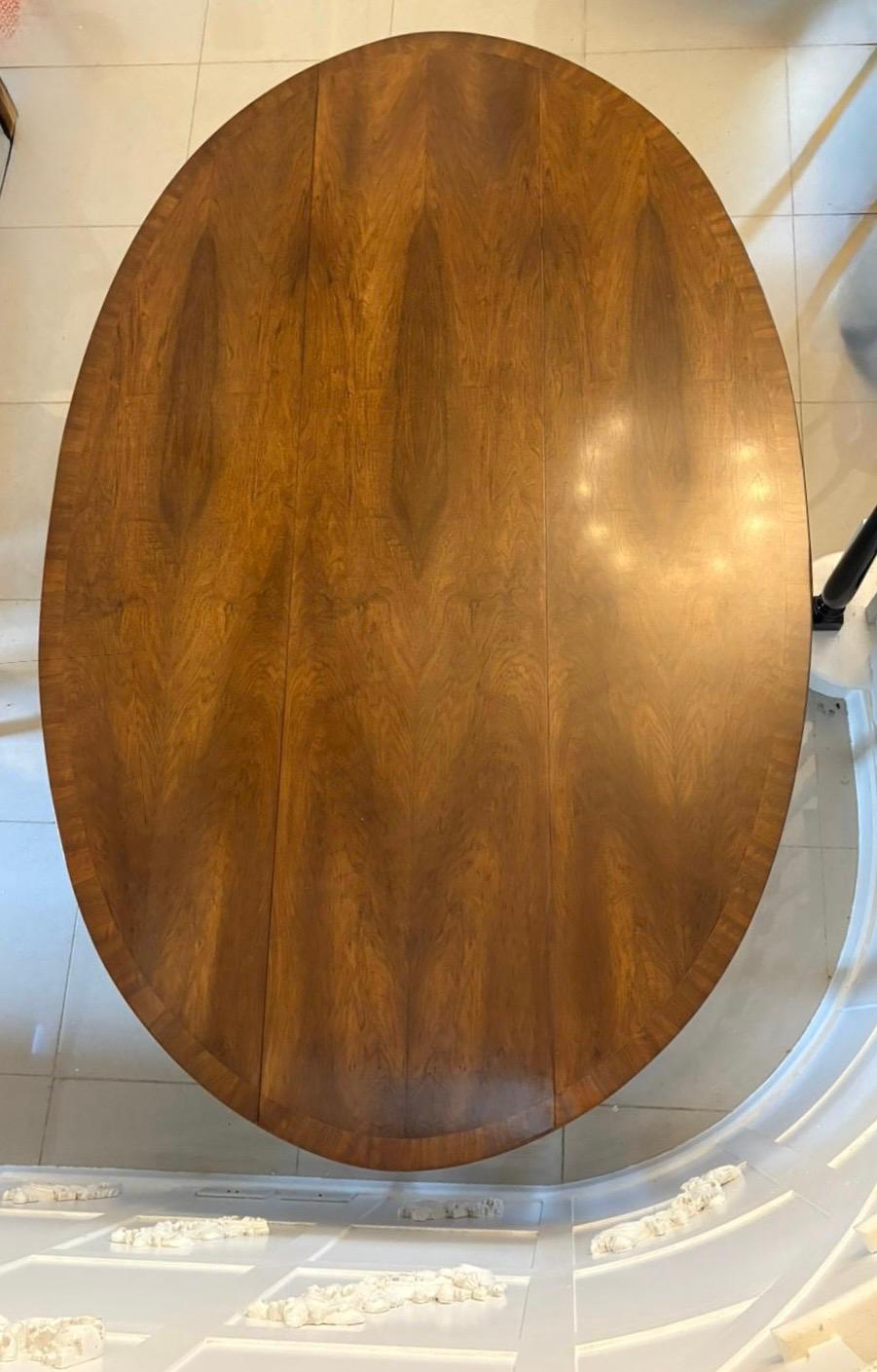 Large Antique Quality Figured Walnut 10 Seater Wake Dining Table For Sale 5