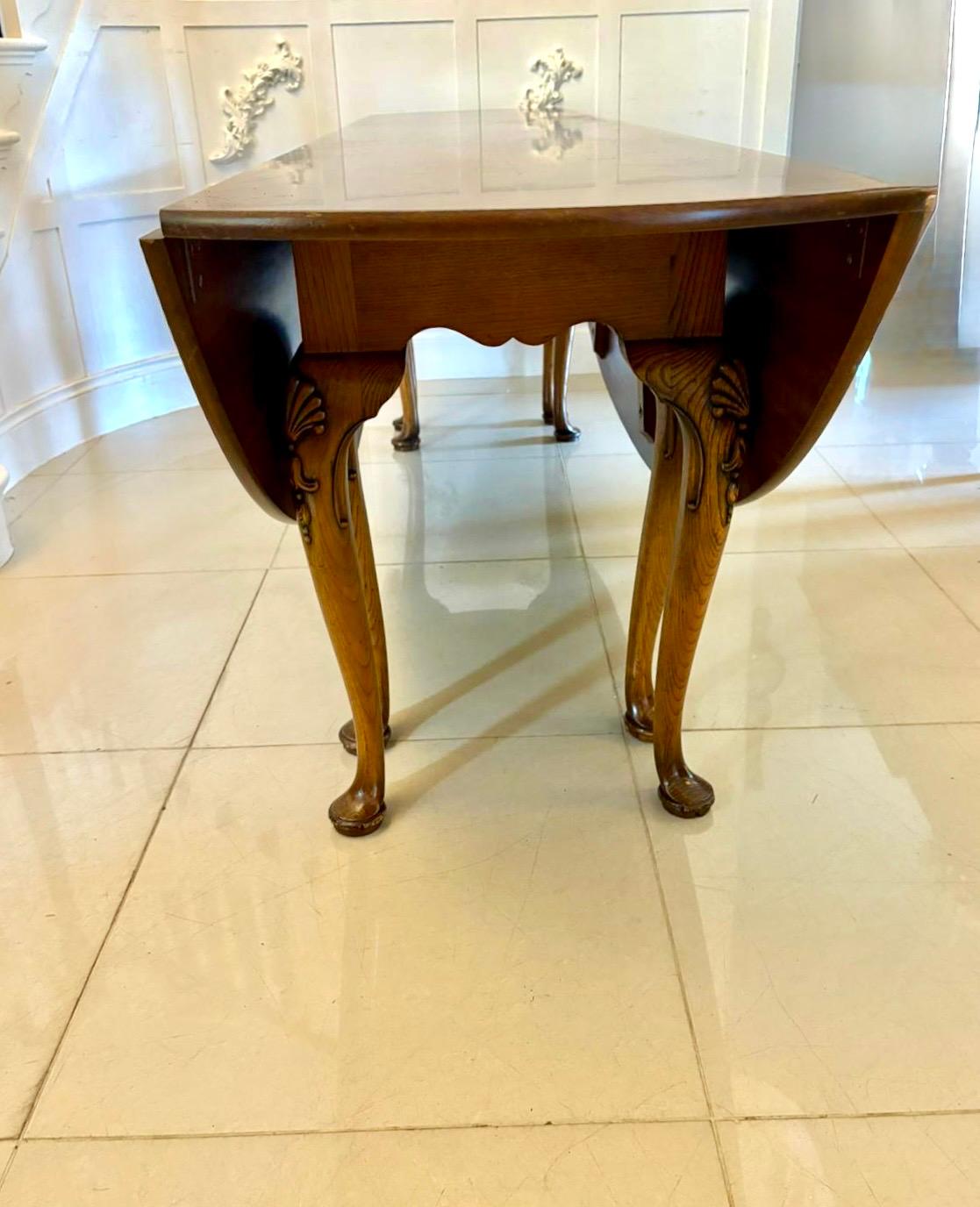Large Antique Quality Figured Walnut 10 Seater Wake Dining Table For Sale 6