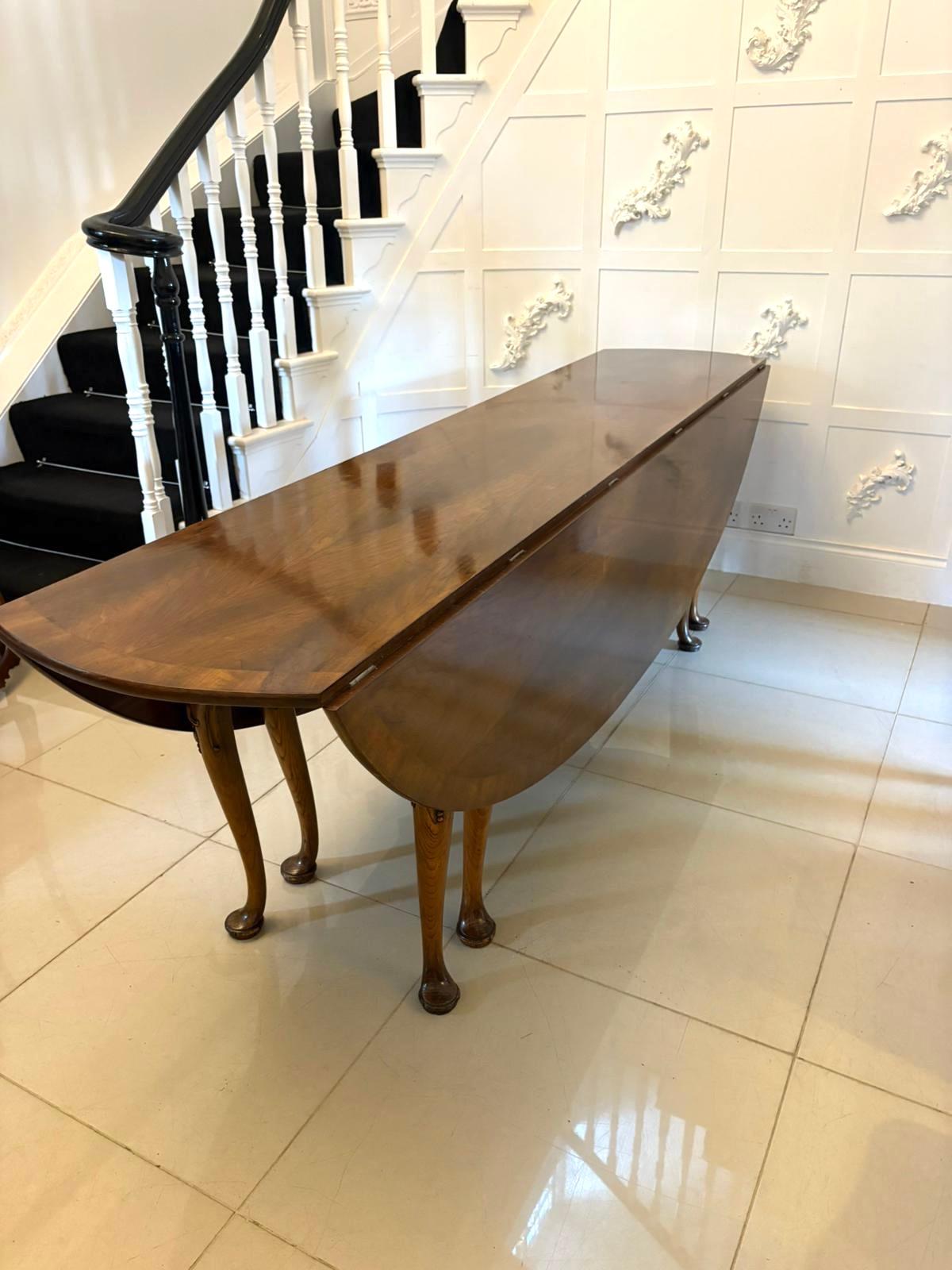Large Antique Quality Figured Walnut 10 Seater Wake Dining Table For Sale 8