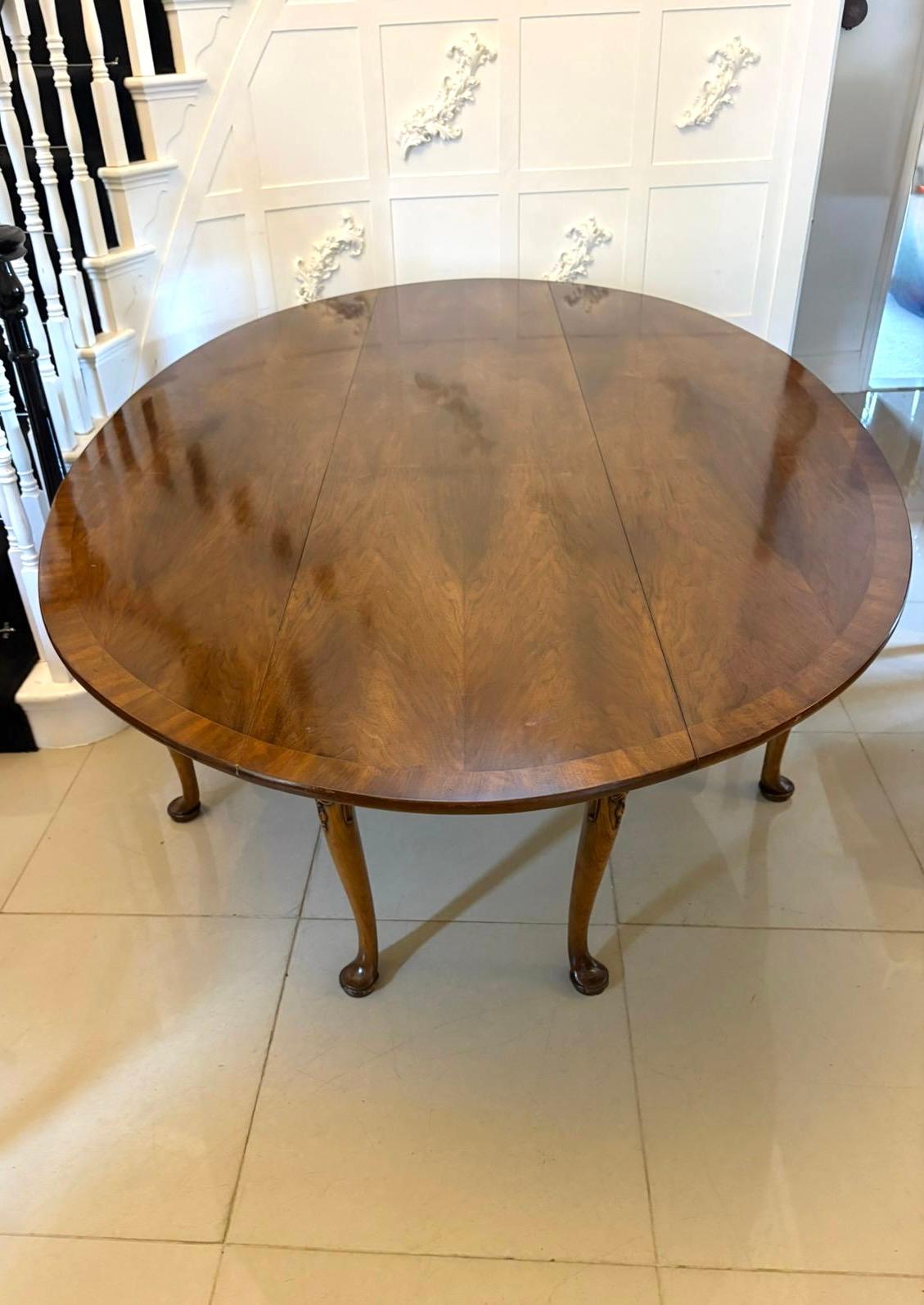 Large Antique Quality Figured Walnut 10 Seater Wake Dining Table For Sale 4