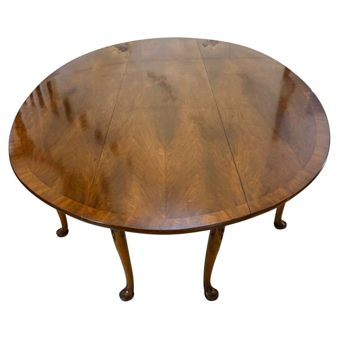 Large Antique Quality Figured Walnut 10 Seater Wake Dining Table