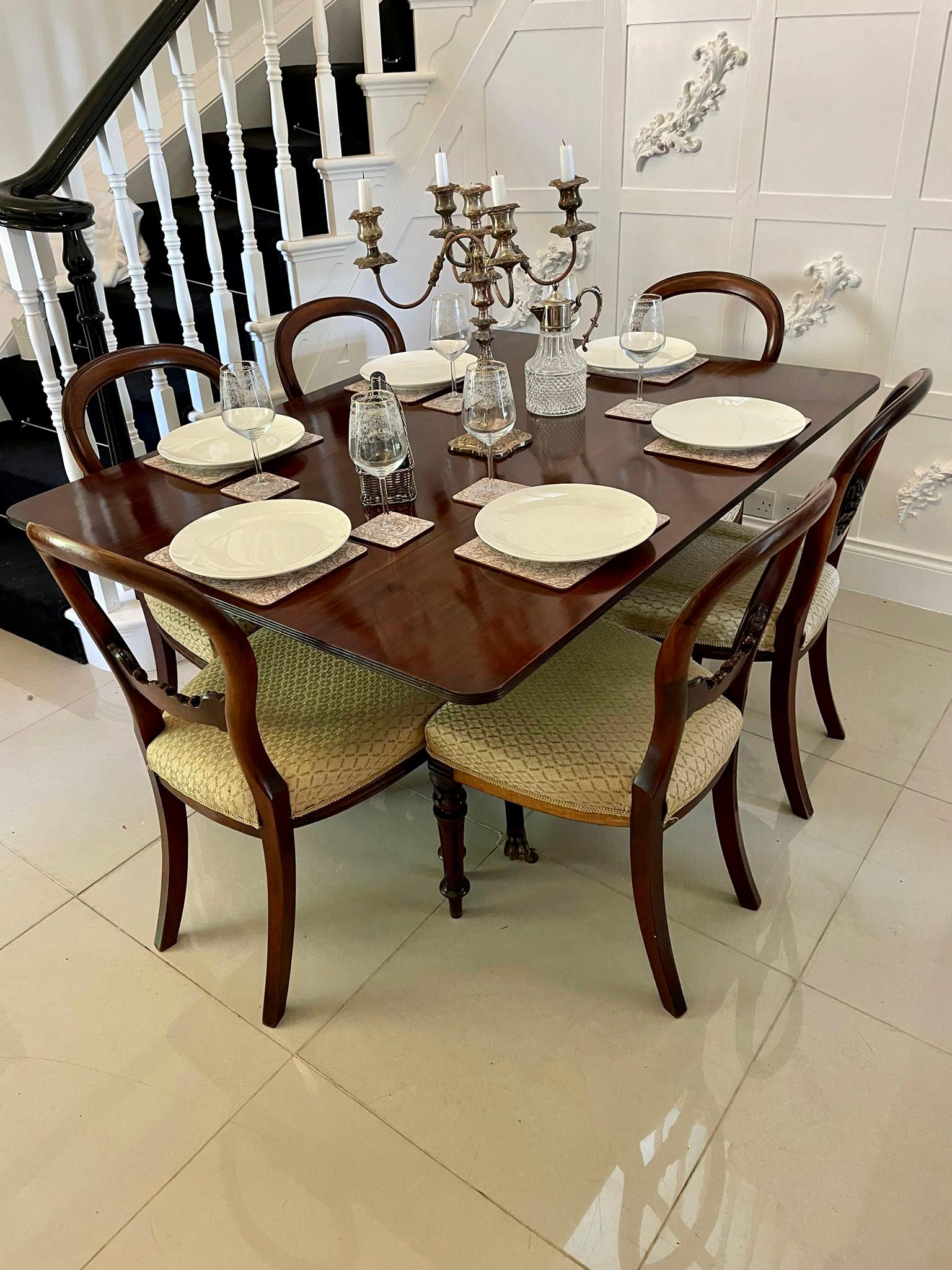 English Large Antique Regency Outstanding Quality Figured Mahogany Dining Table For Sale