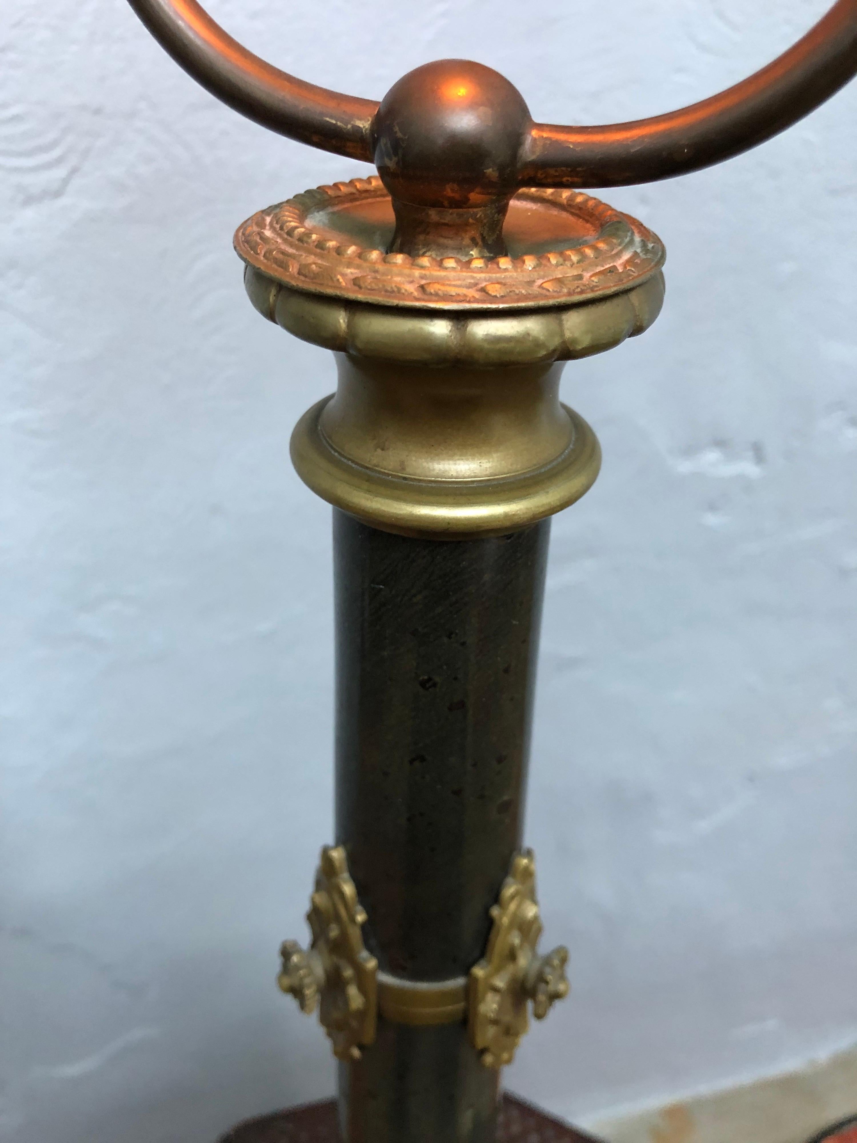 Large Antique Regency Table Lamp in Brass And Polished Black Marble For Sale 8