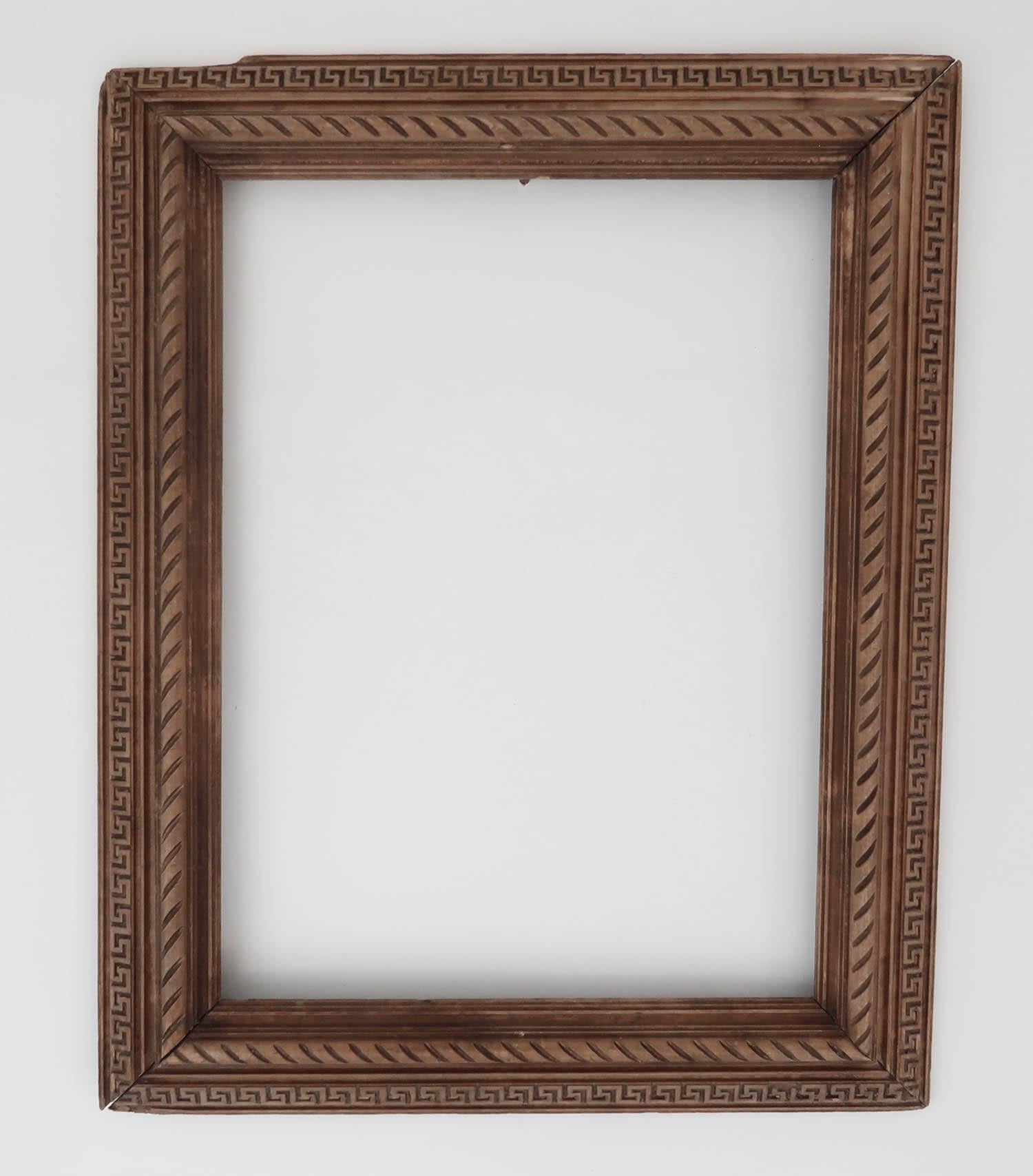 Artisanat Grand cadre-photo ancien en bois sculpté de style Renaissance. Anglais, 19e siècle en vente