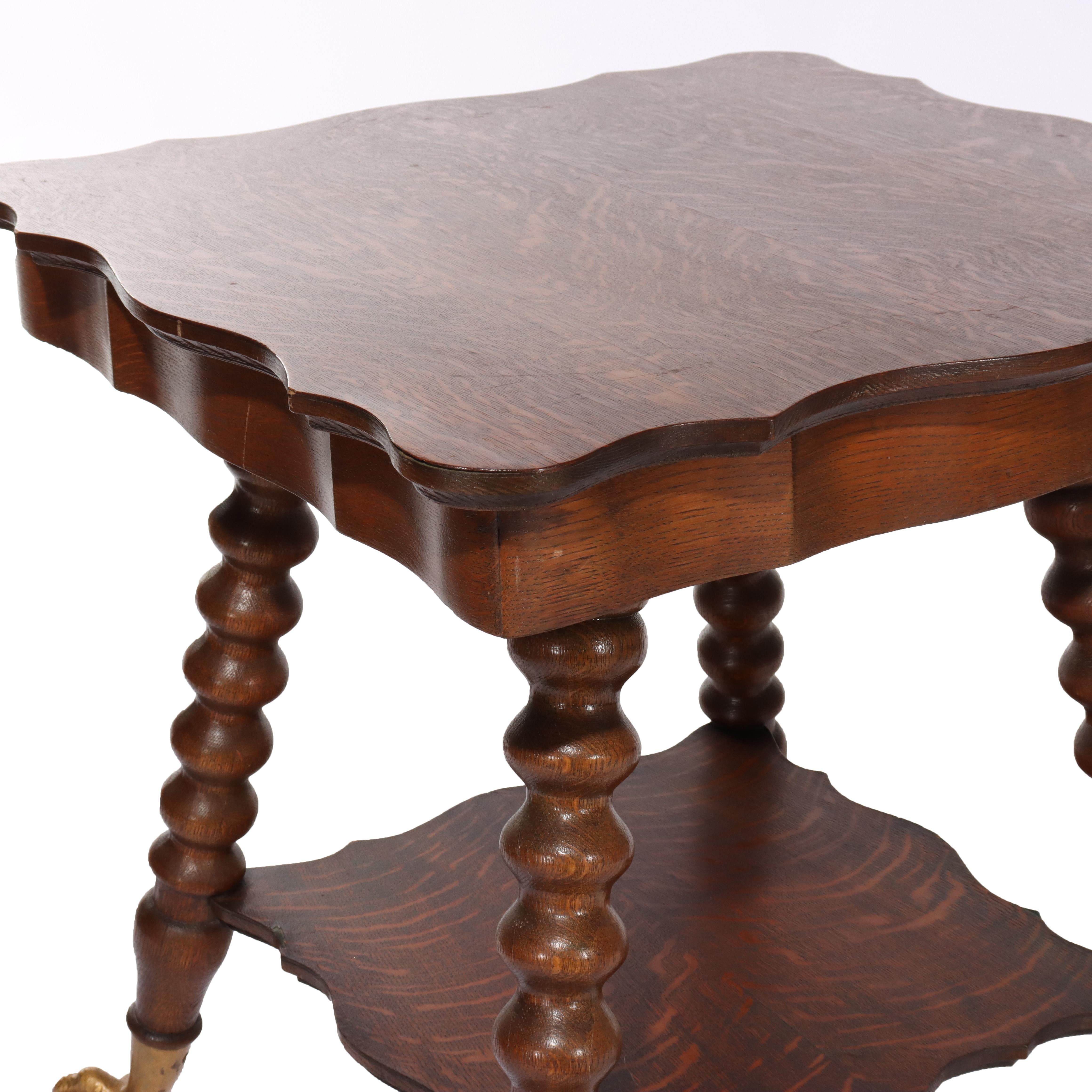 Chêne Grande table de lampe ancienne en chêne sculpté de l'école RJ Horner, avec pieds en cristal et dorés en vente