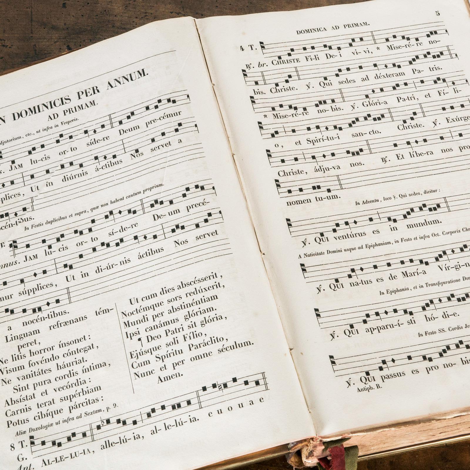Großer antiker römischer Hymnal- oder Song Book-Antiphonaire, 1862   (Handgefertigt) im Angebot