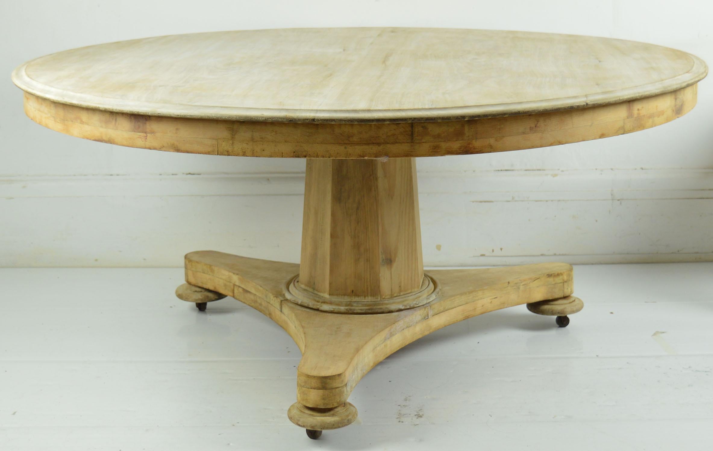 Fabulous small round table. Made from bleached Honduras mahogany and pine

I particularly like the simplicity of this table .

Beautifully figured top. 

Converted from a breakfast table, circa 1835.

On the original castors. 

I have