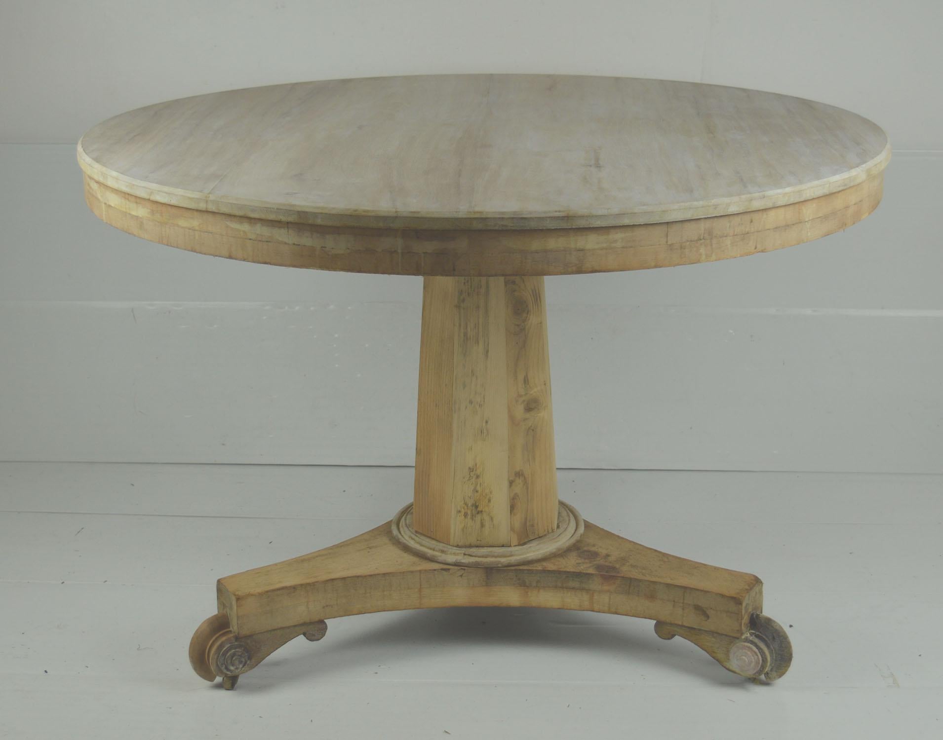 Mid-19th Century Large Antique Round Bleached Mahogany and Pine Table