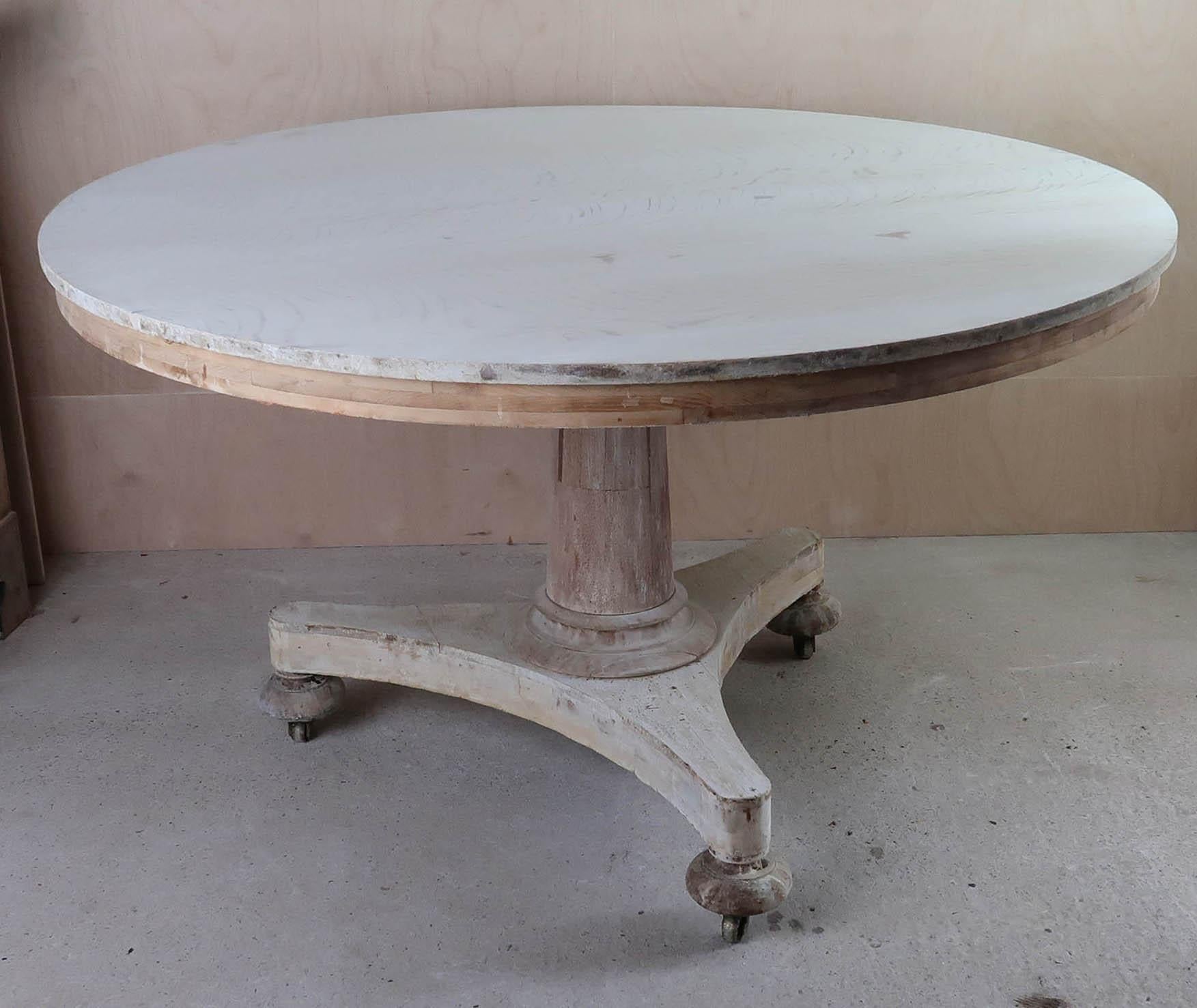 Large Antique Round Bleached Oak Centre Table in Palladian Style, C.1835 6