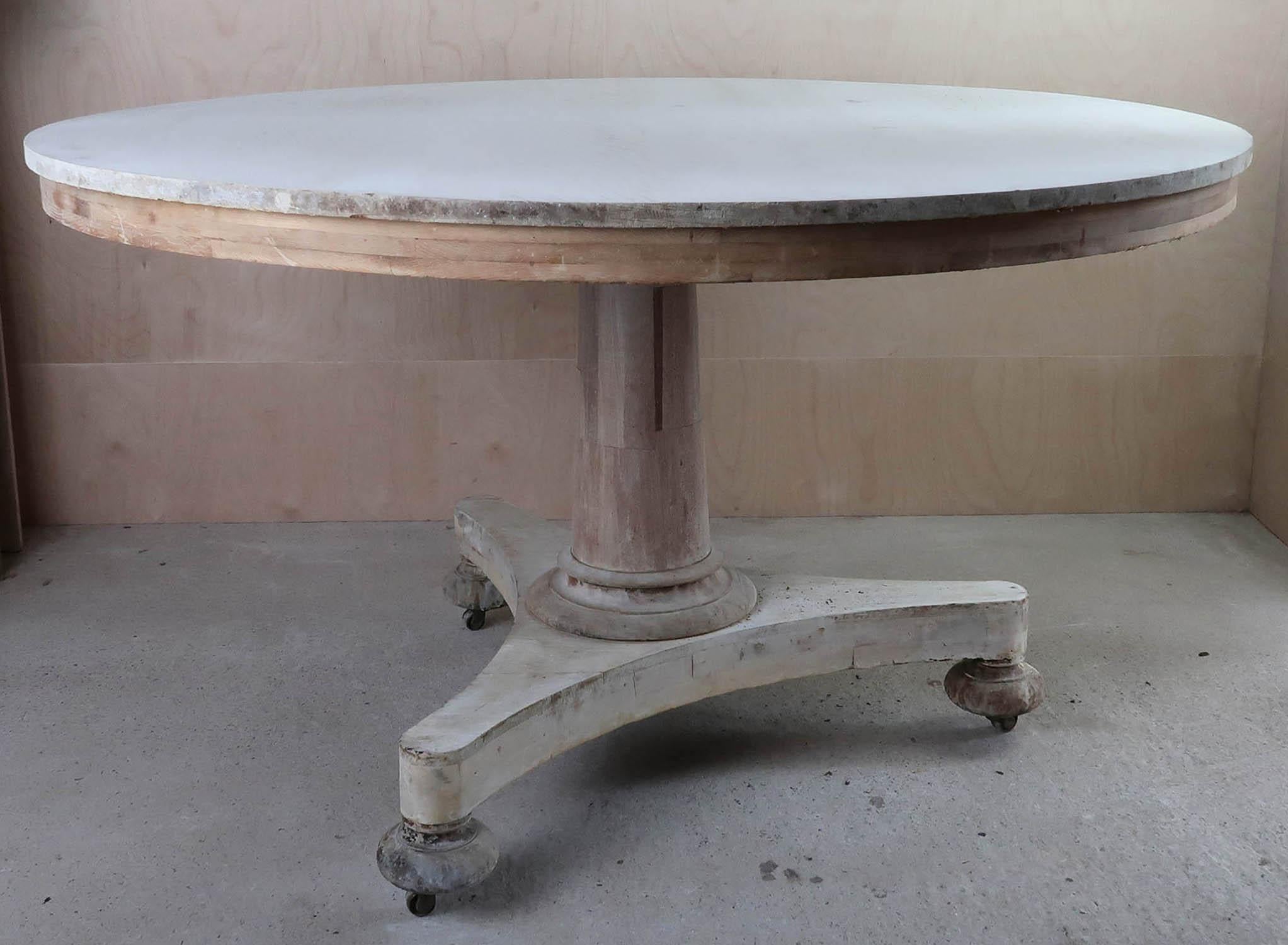 Mid-19th Century Large Antique Round Bleached Oak Centre Table in Palladian Style, C.1835