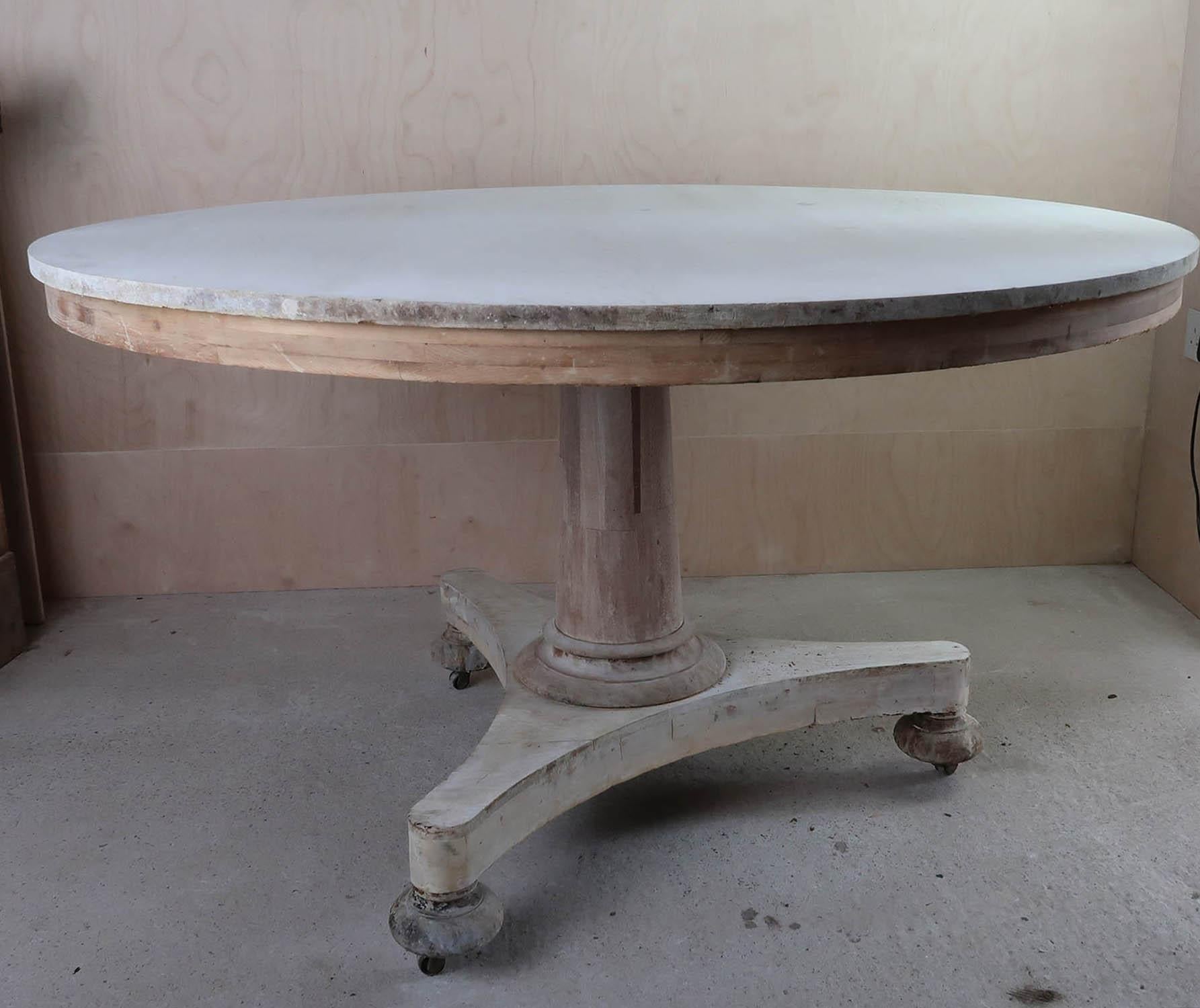 Large Antique Round Bleached Oak Centre Table in Palladian Style, C.1835 3