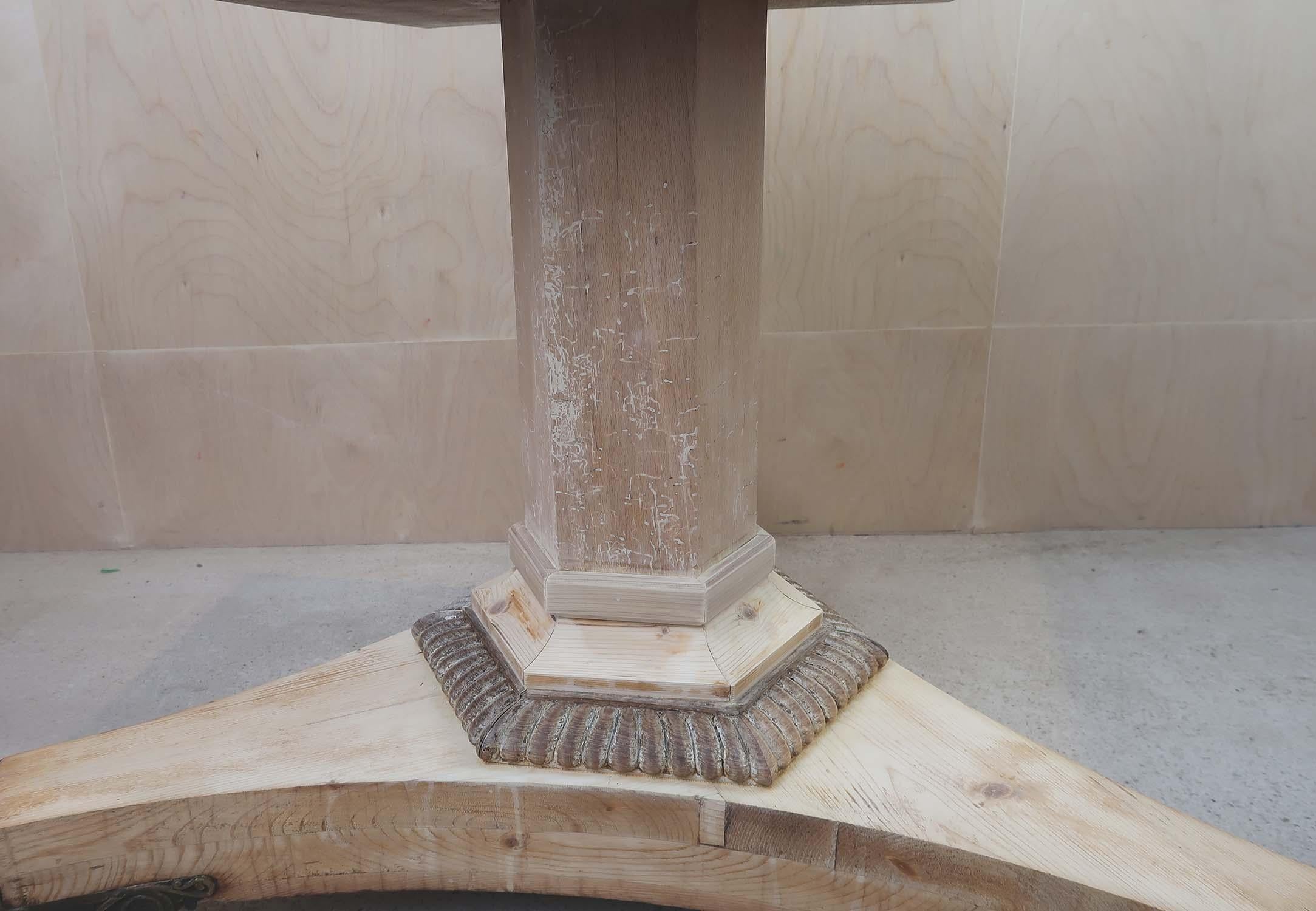 Mid-19th Century Large Antique Round Bleached Table in Palladian Style. English C.1835 For Sale