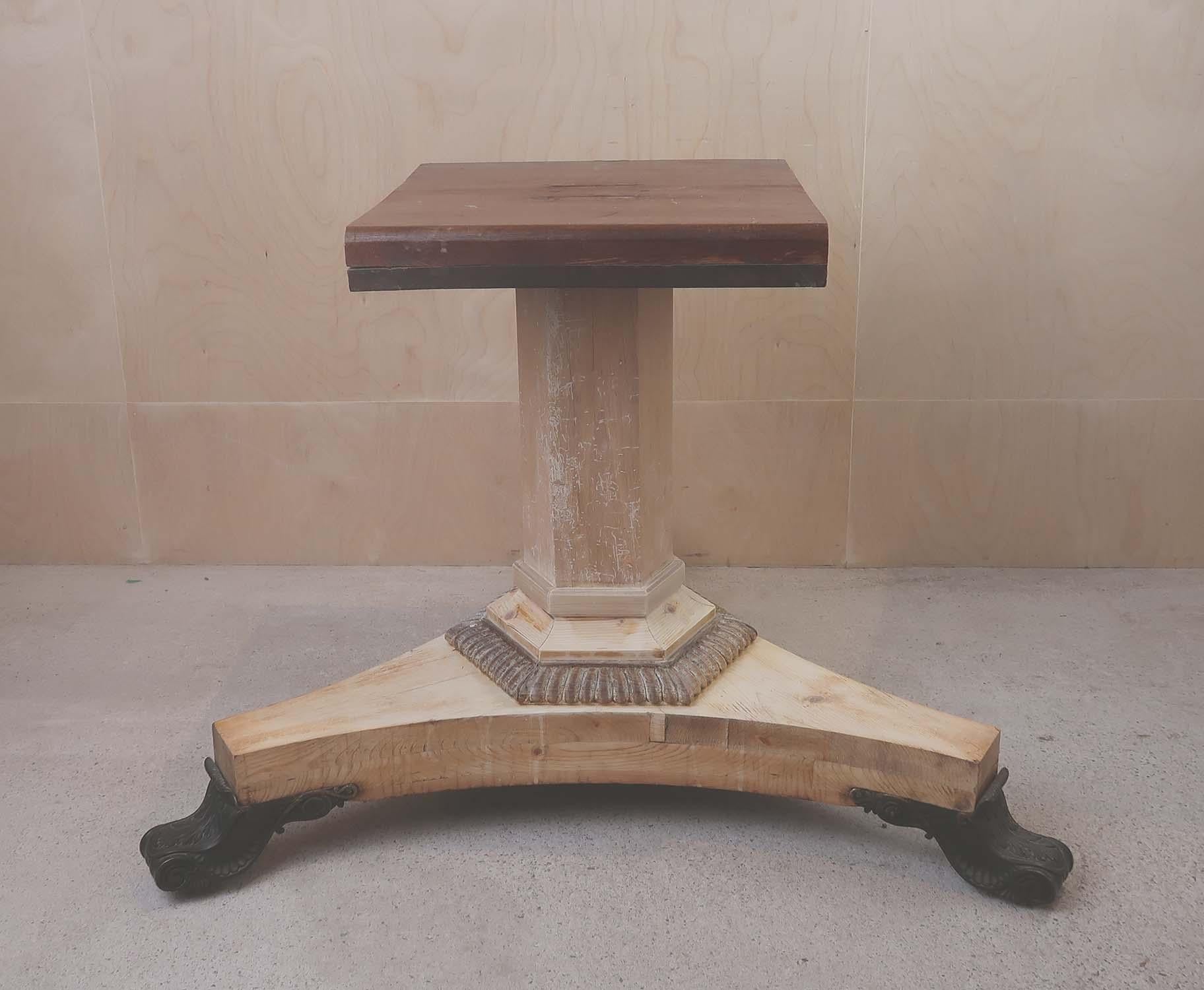 Large Antique Round Bleached Table in Palladian Style. English C.1835 For Sale 3